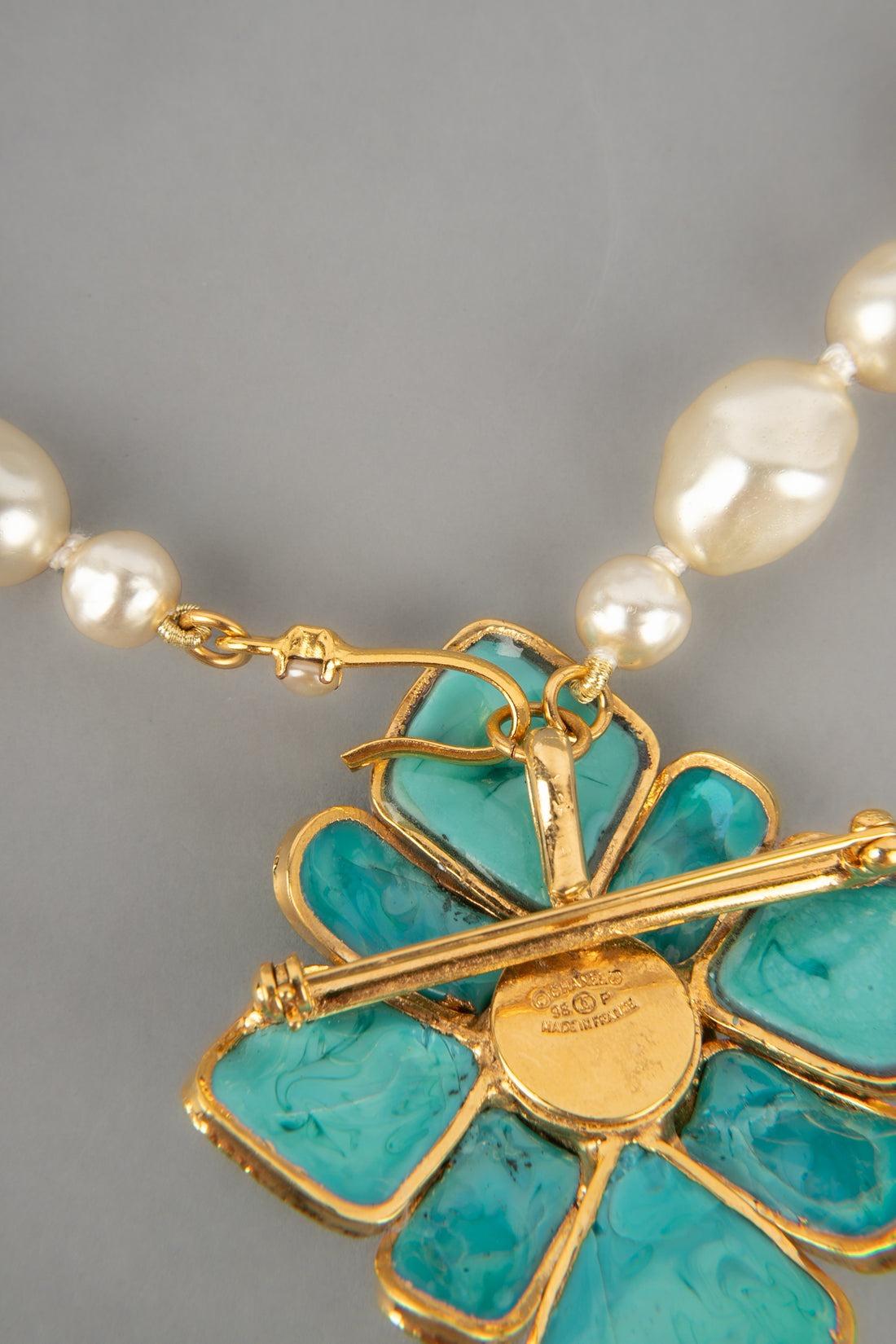 Chanel Costume Pearl Pendant Necklace Spring, 1998 For Sale 1