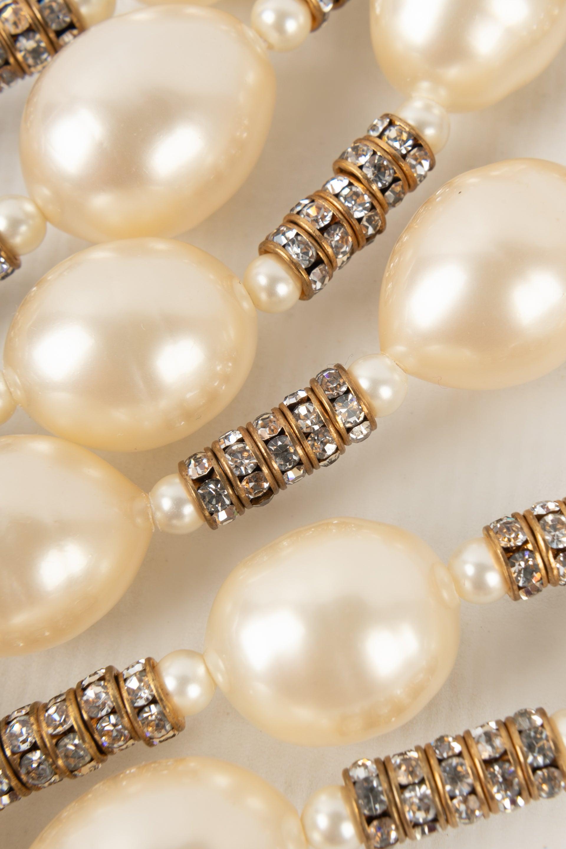 Chanel Costume Pearl Sautoir/ Necklace  with Golden Metal Rhinestone, 1990s For Sale 3
