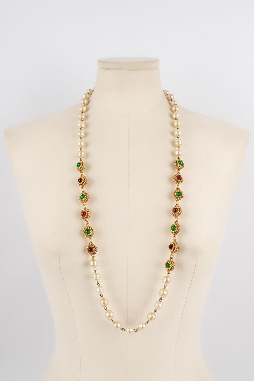 Women's Chanel Costume Pearl with Golden Metal Necklace, 1980s For Sale