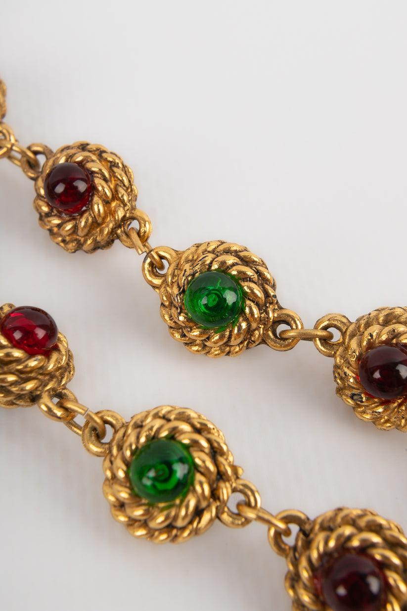 Chanel, collier Costume en perles et métal doré, années 1980 en vente 3