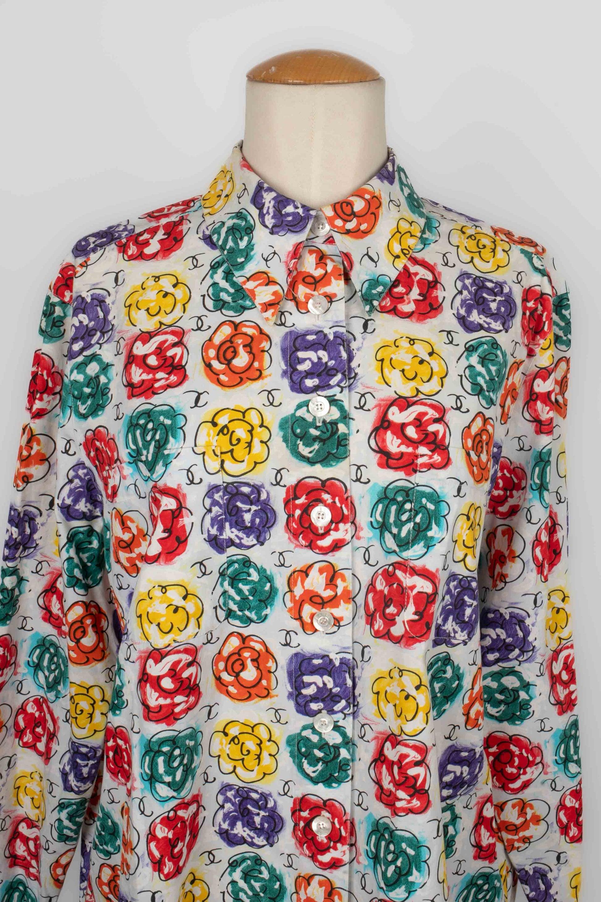 Chanel, Blumenhemd aus Baumwolle, 2000er-Jahre Damen