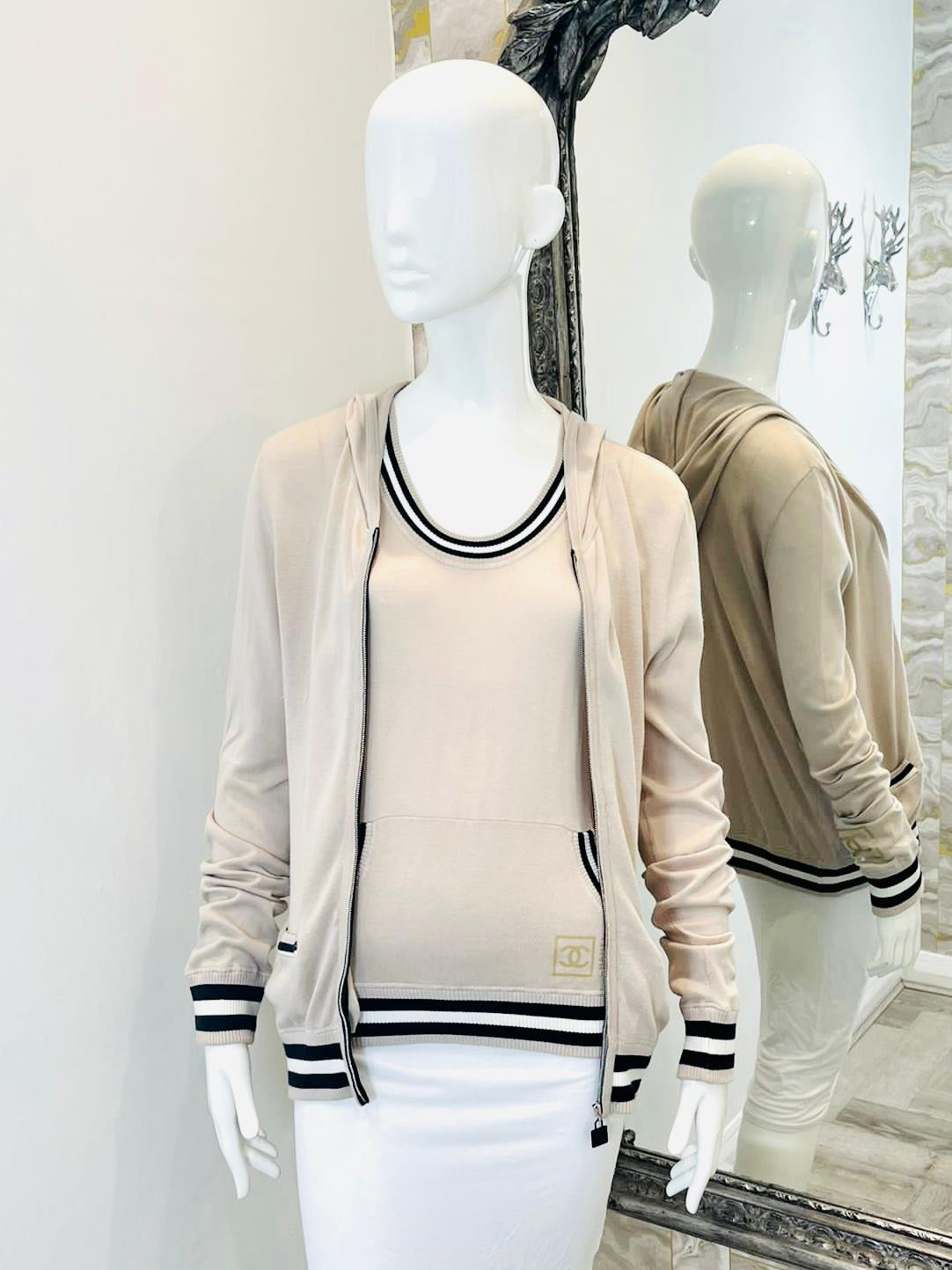 Beige Chanel - Top en coton et sweat à capuche assorti en vente