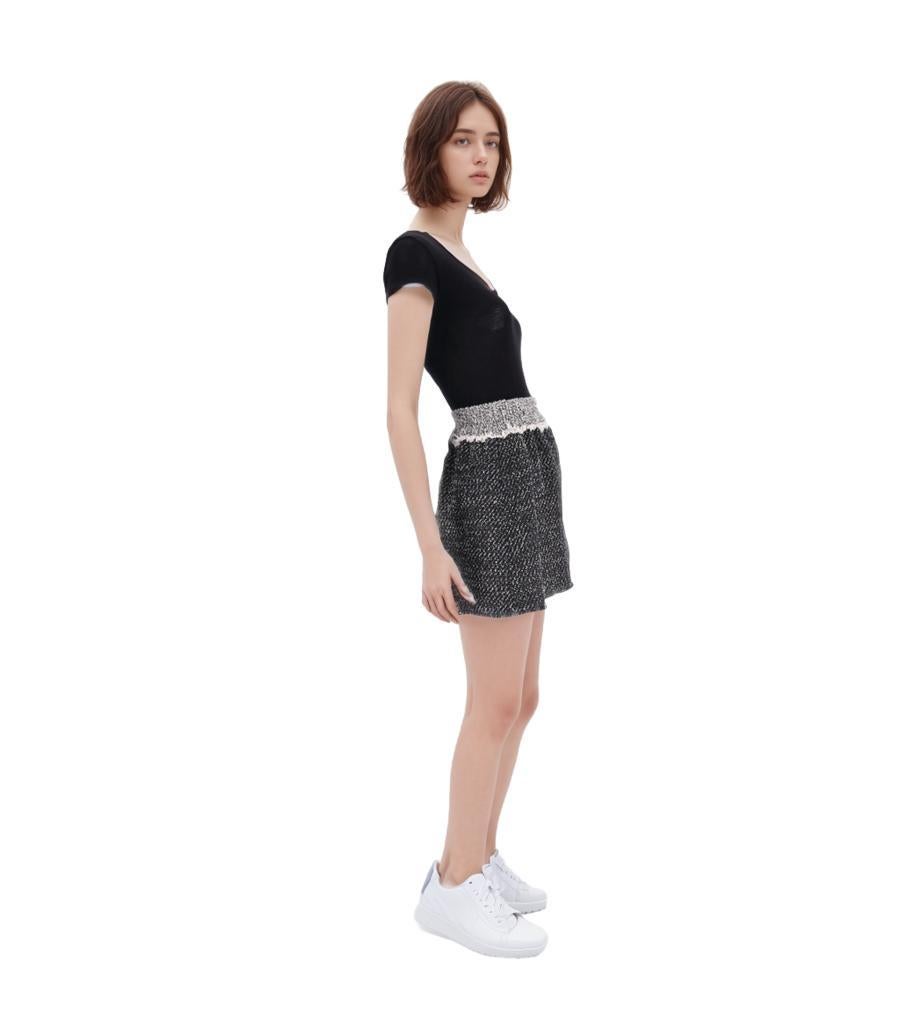 Chanel Cotton Tweed Shorts In Excellent Condition For Sale In London, GB