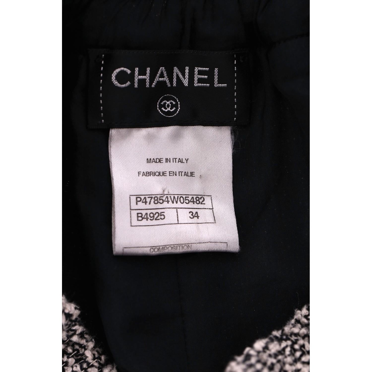 Chanel Cotton Tweed Shorts For Sale 1