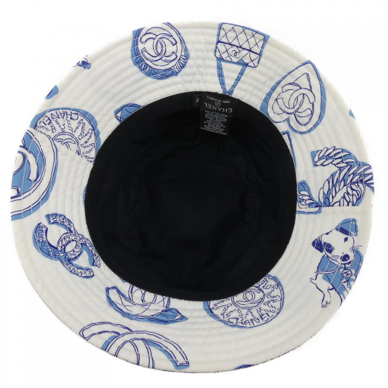 Gray Chanel Cotton White Blue Heart Print Bucket Hat For Sale