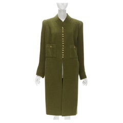 Manteau long Chanel Couture 96A à boutons à fleurs en tweed vert et or filigrane taille US 6 M