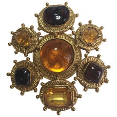 CHANEL Couture Brooch in Gilt Metal and Molten Glass