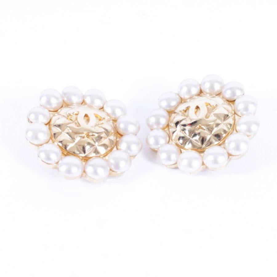 Chanel Couture Clip-on Earrings In Good Condition In Paris, FR
