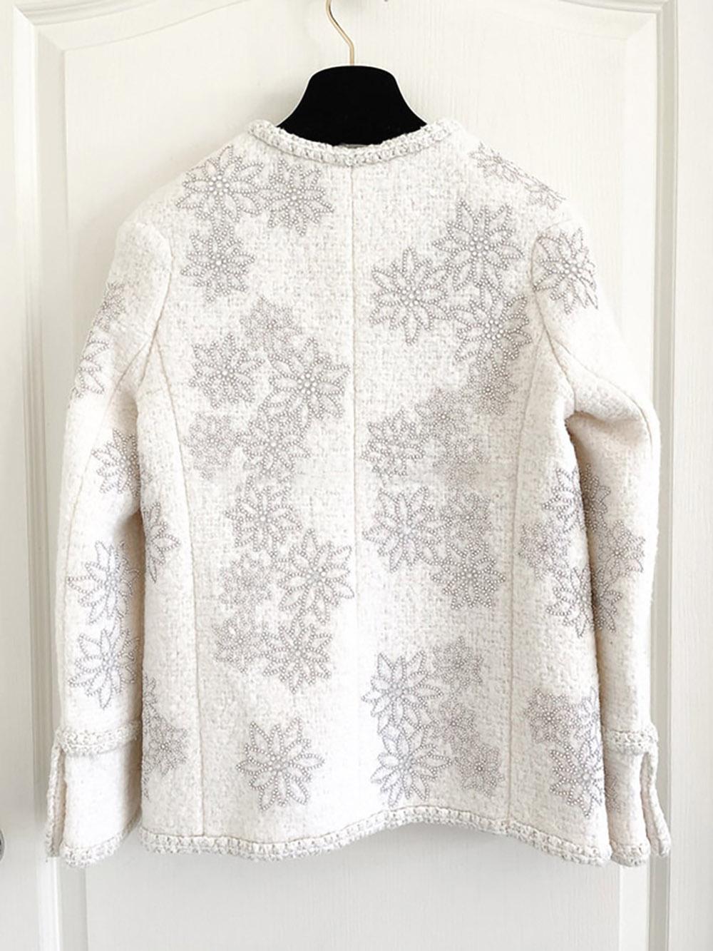 Chanel Couture Paris / Salzburg Edelweiss Tweed Jacket 4