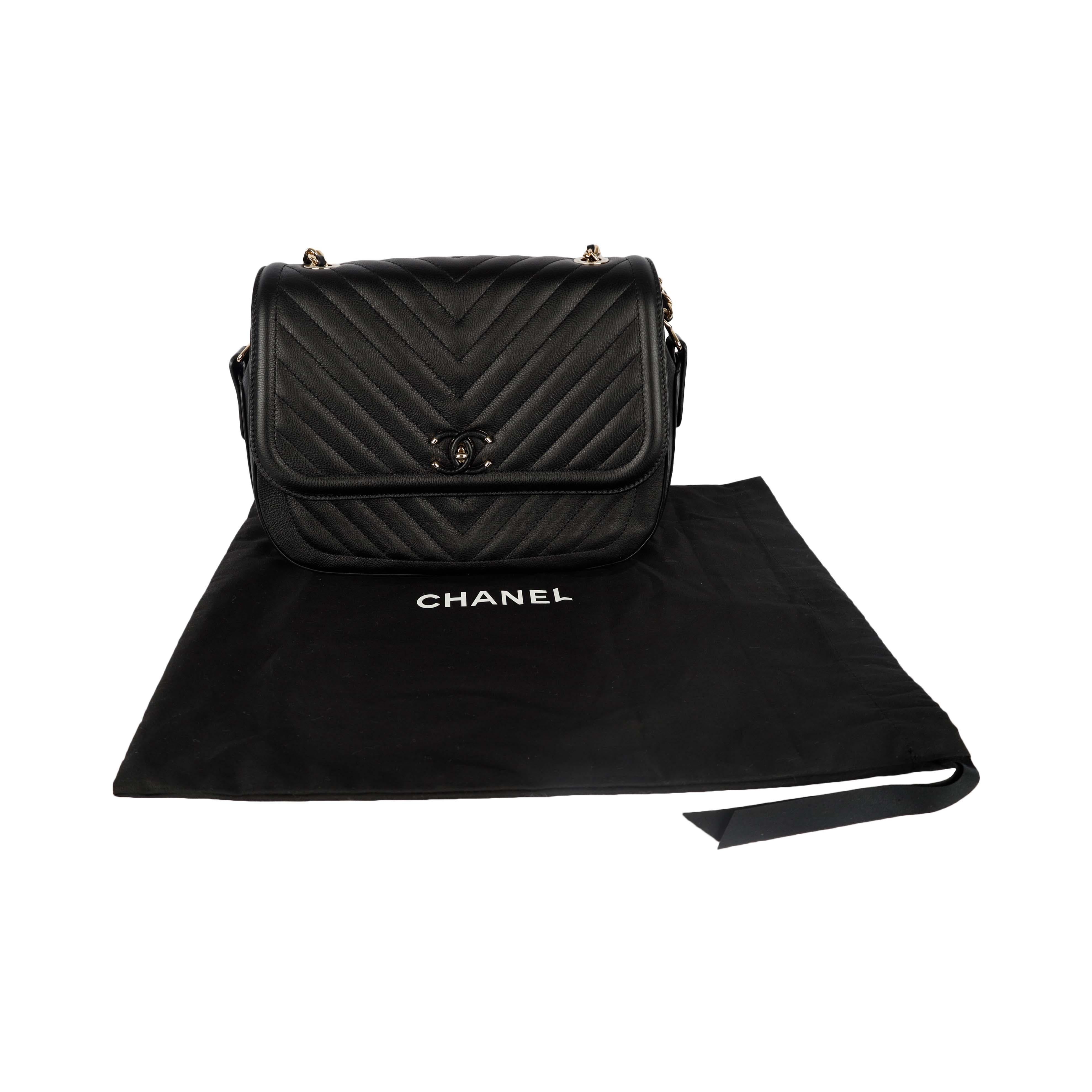 Chanel Covered CC Chevron Shoulder Bag - '20s 7