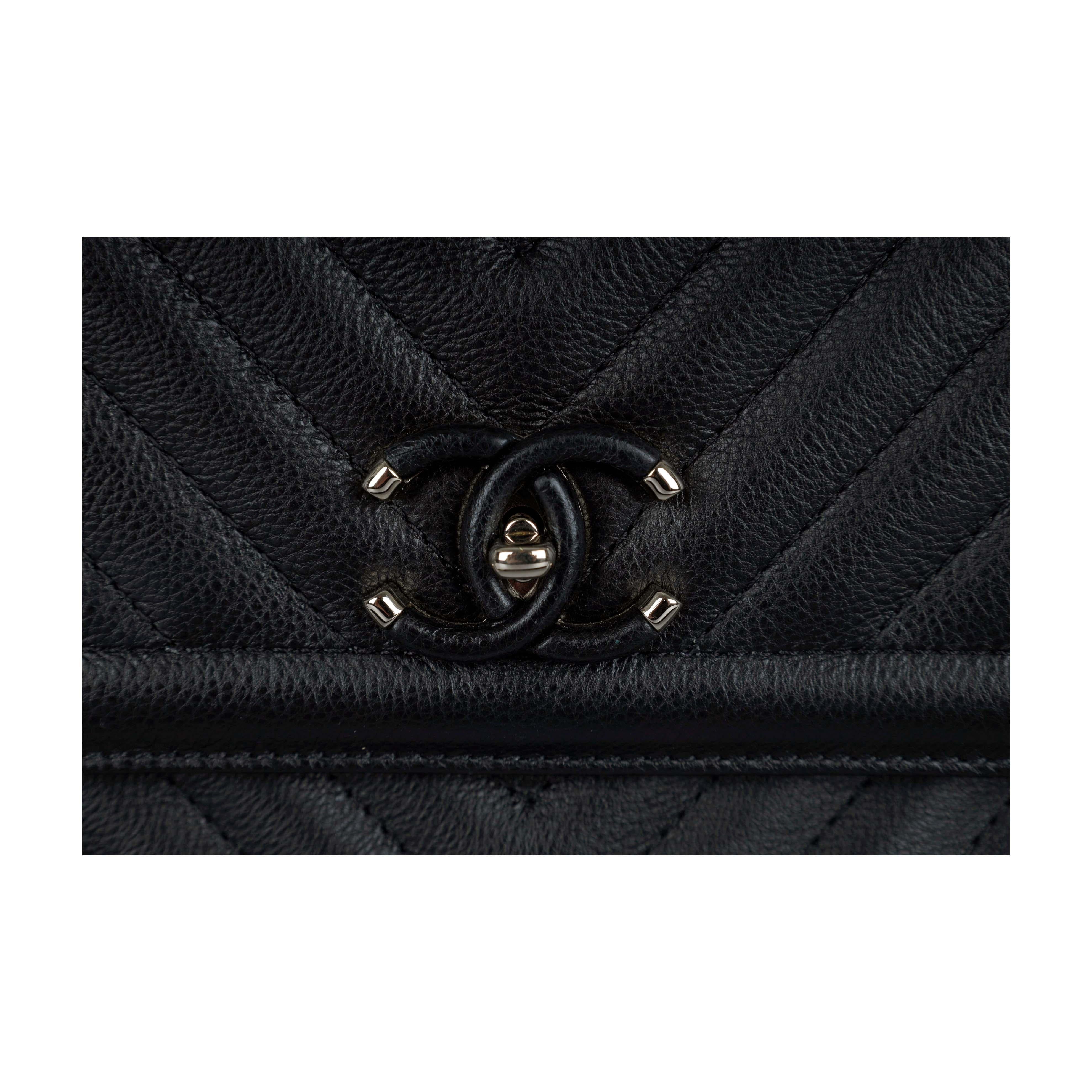 Chanel Covered CC Chevron Shoulder Bag - '20s 3