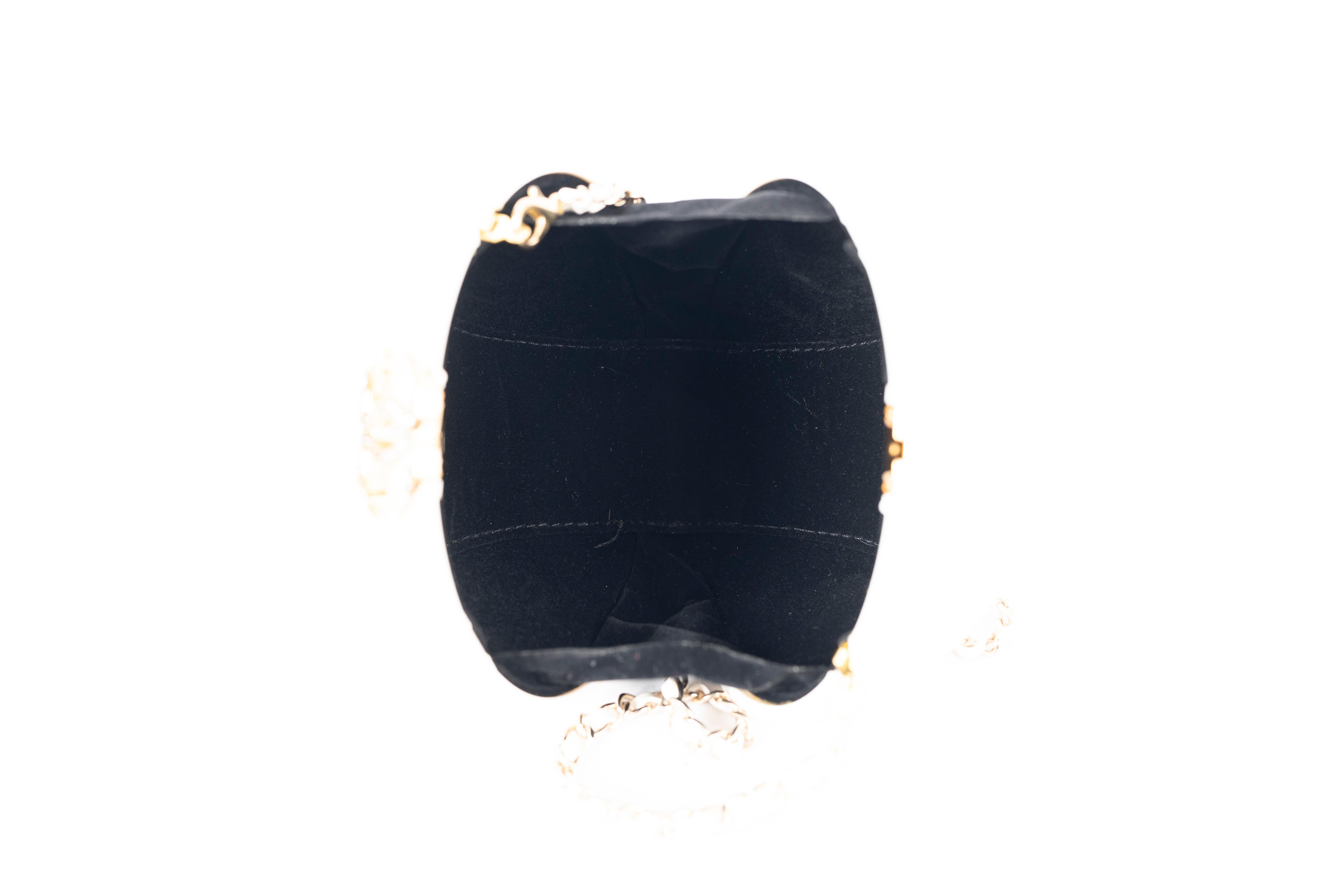 CHANEL cream 2016 PEARL BALL MINAUDIÈRE Shoulder Bag VIP Gift 2