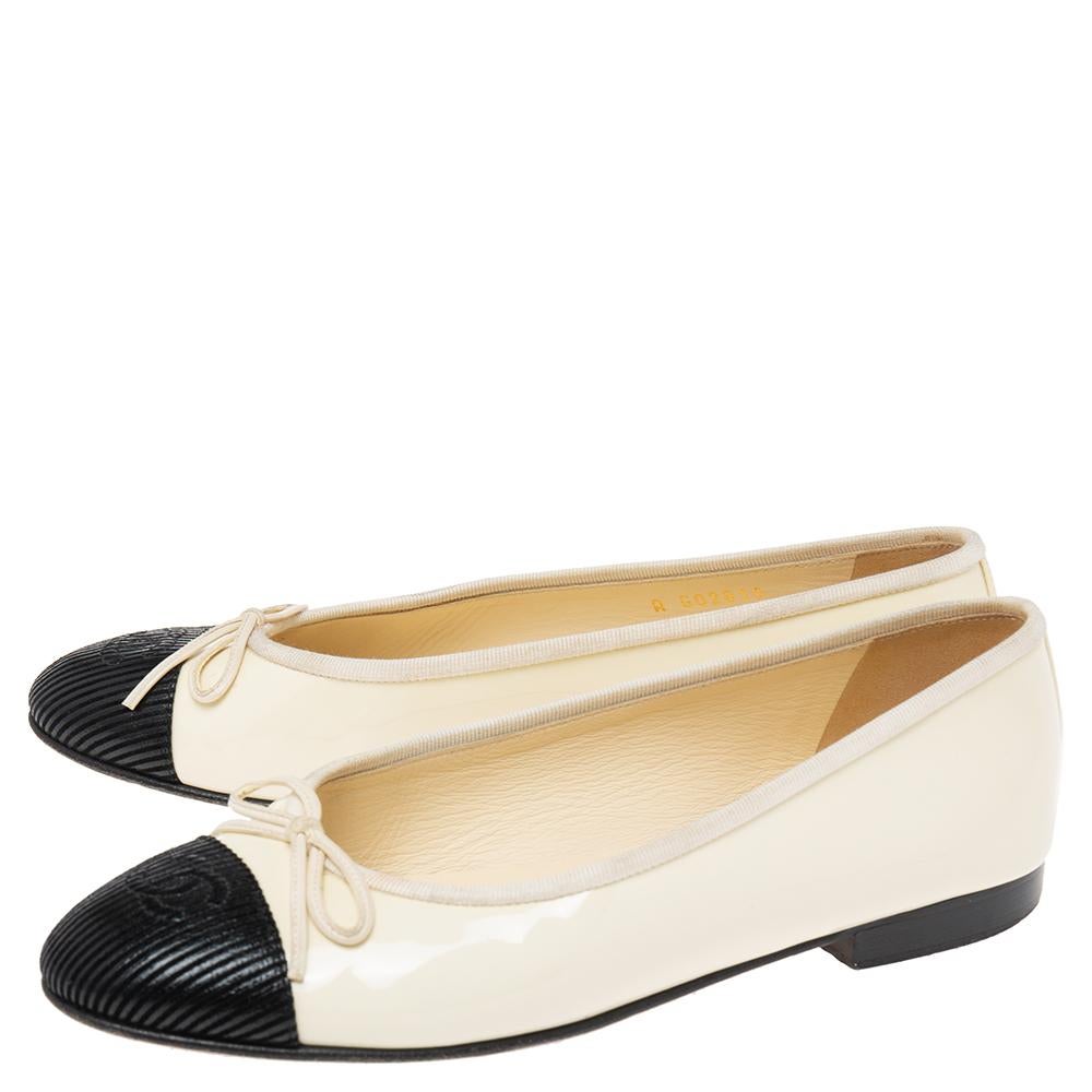 White Chanel Cream/Black Patent And Leather CC Bow Cap Toe Ballet Flats Size 37