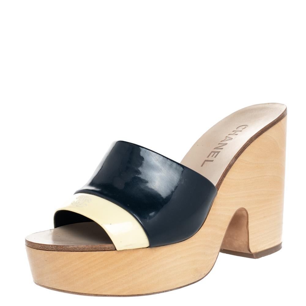 Chanel Cream/Blue Patent Leather CC Wooden Clogs Sandals Size 37.5 at  1stDibs | cream chanel sandals, clogs chanel, cresa platform sandal