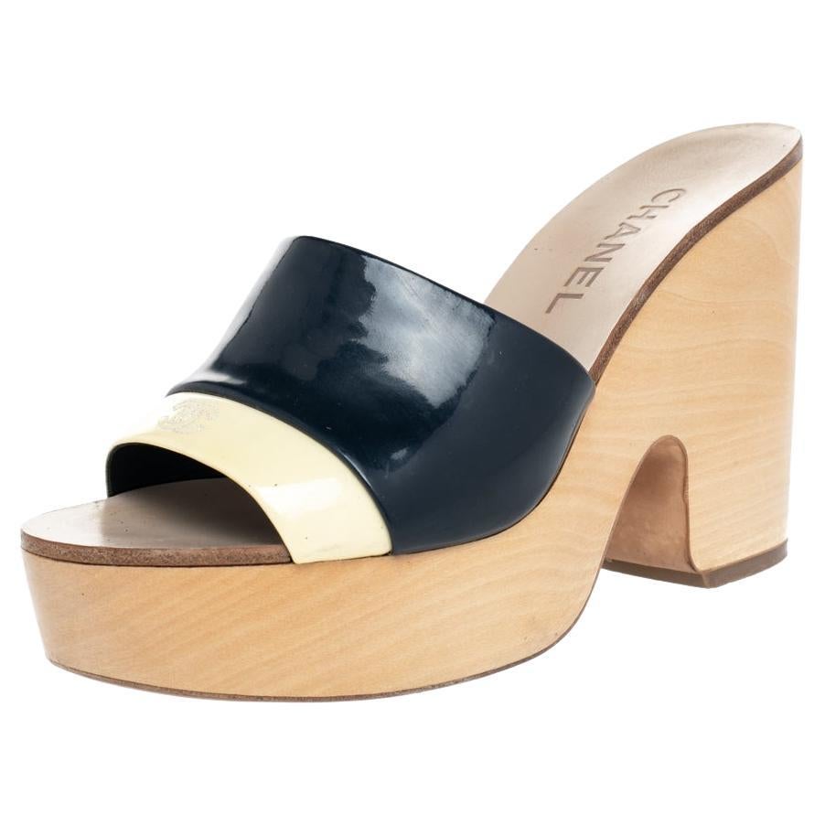 Chanel Cream/Blue Patent Leather CC Wooden Clogs Sandals Size 37.5