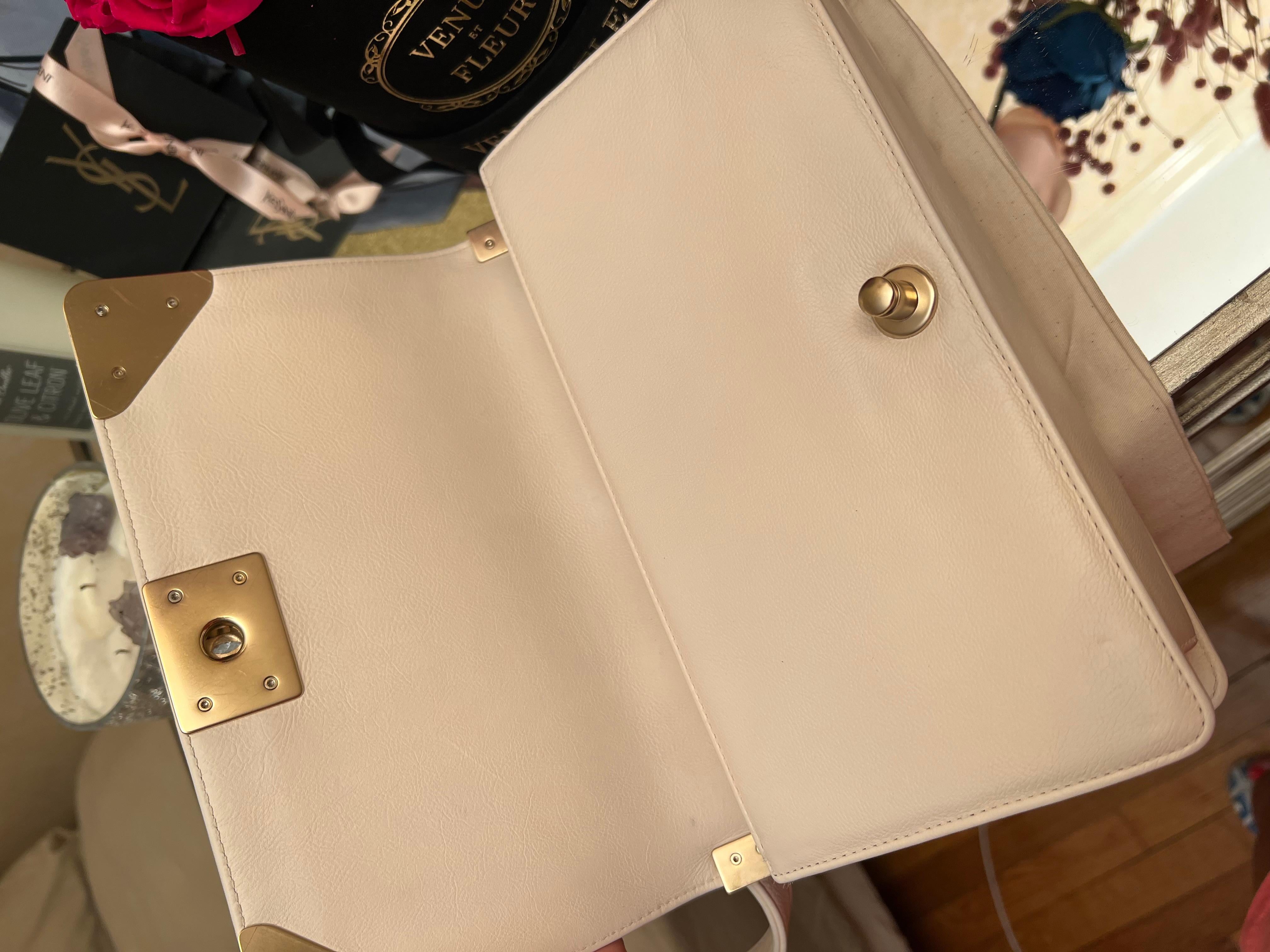 Chanel Cream Calfskin Chateau Versailles Old Medium Boy Bag Gold Hardware, 2013 en vente 12