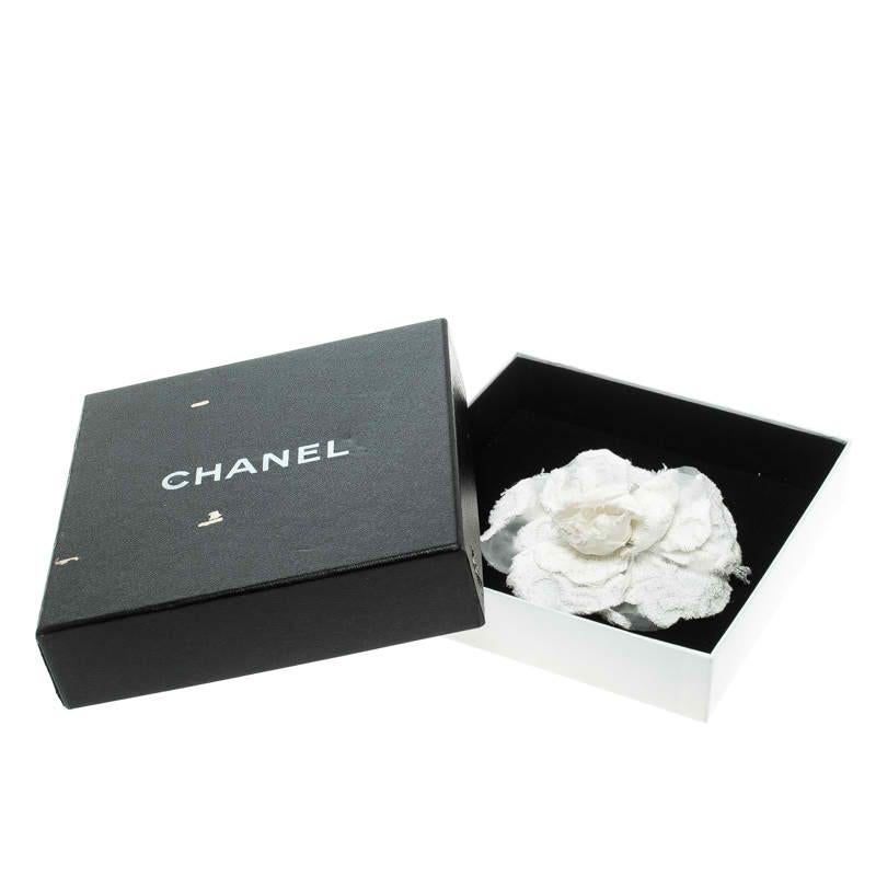 Chanel Cream Camellia Flower Brooch In Good Condition In Dubai, Al Qouz 2