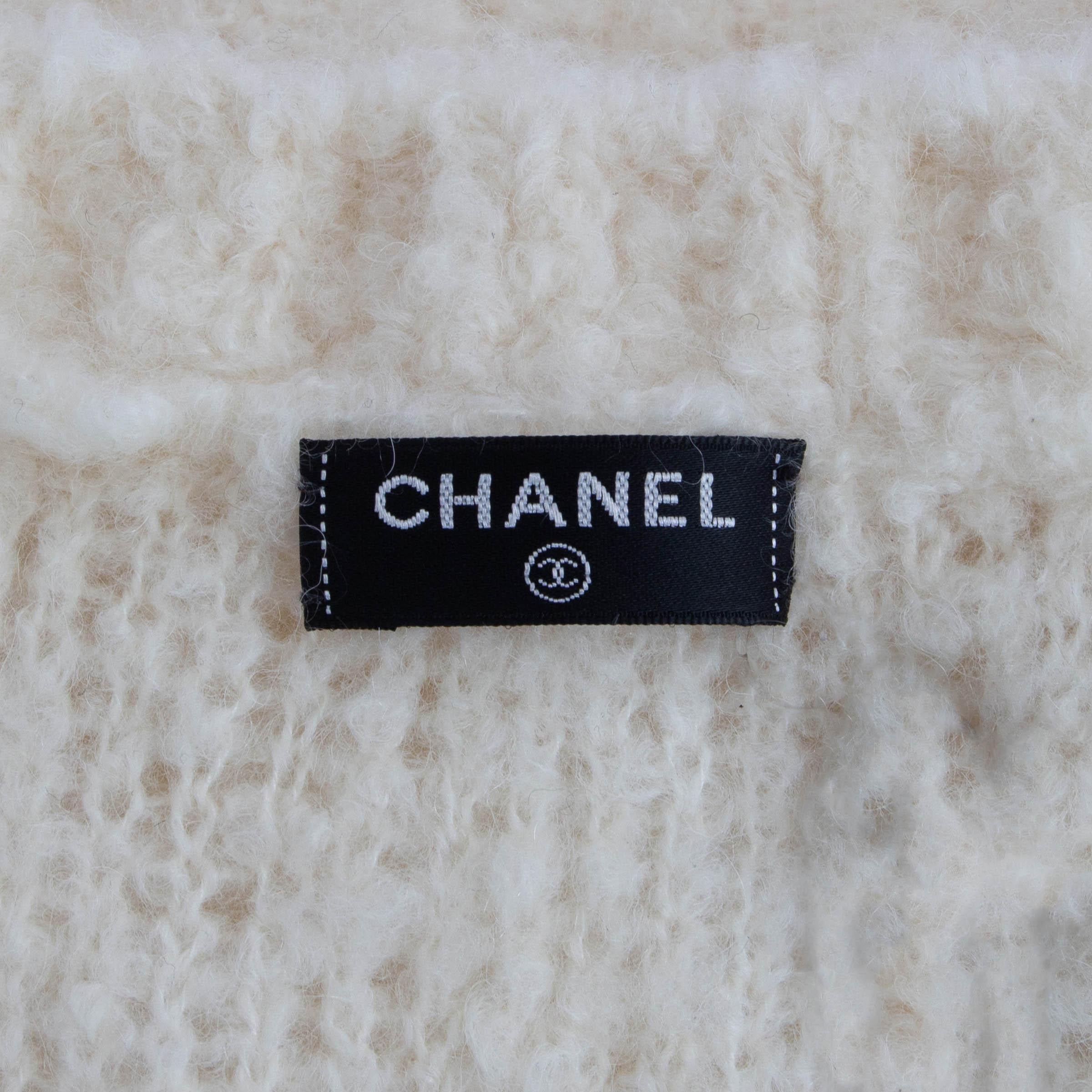 CHANEL Cremefarbener Kaschmirpullover FUZZY BOUCLE OVERSIZED 40 M im Angebot 2