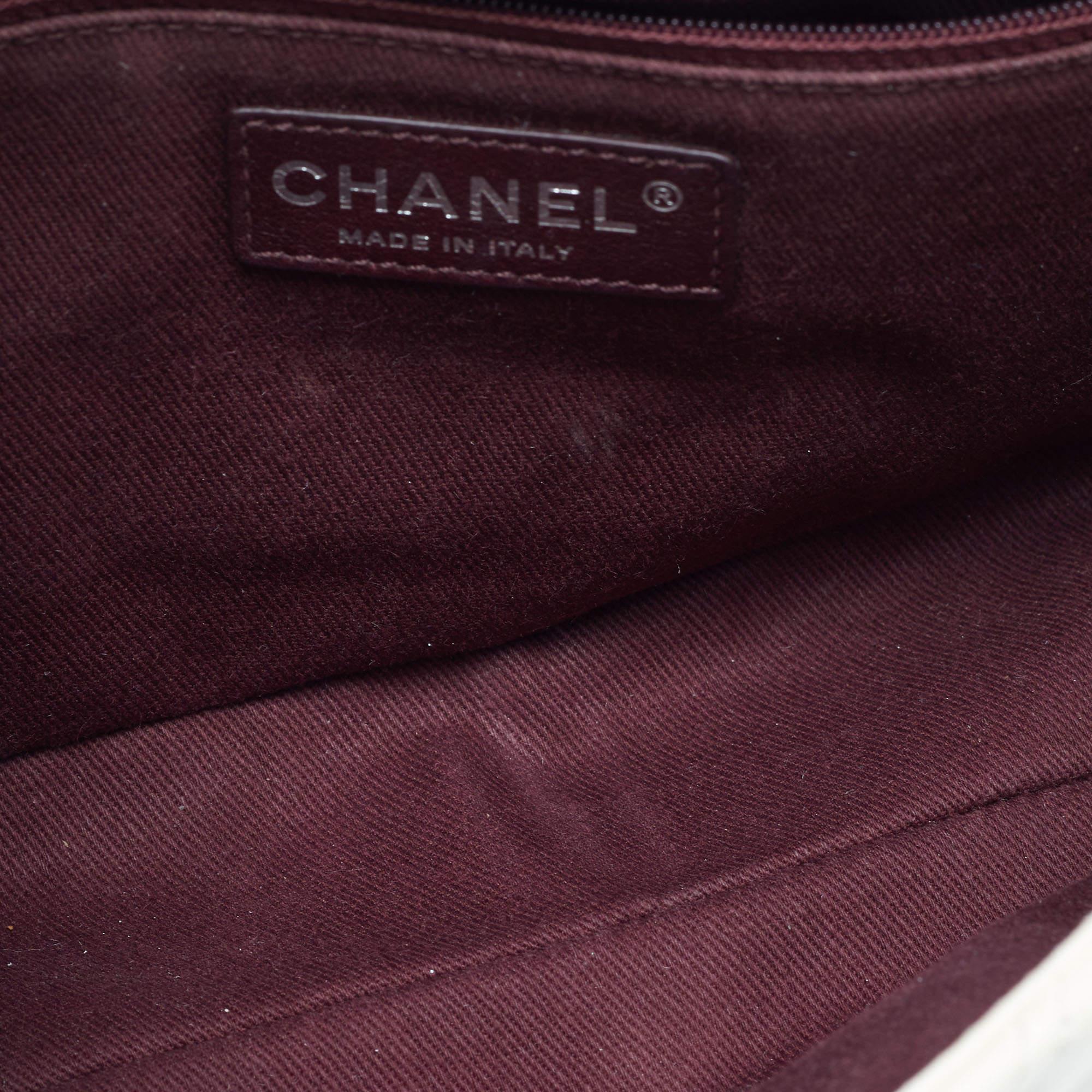 Chanel Cream Chevron Leather Medium Classic Single Flap Bag 11