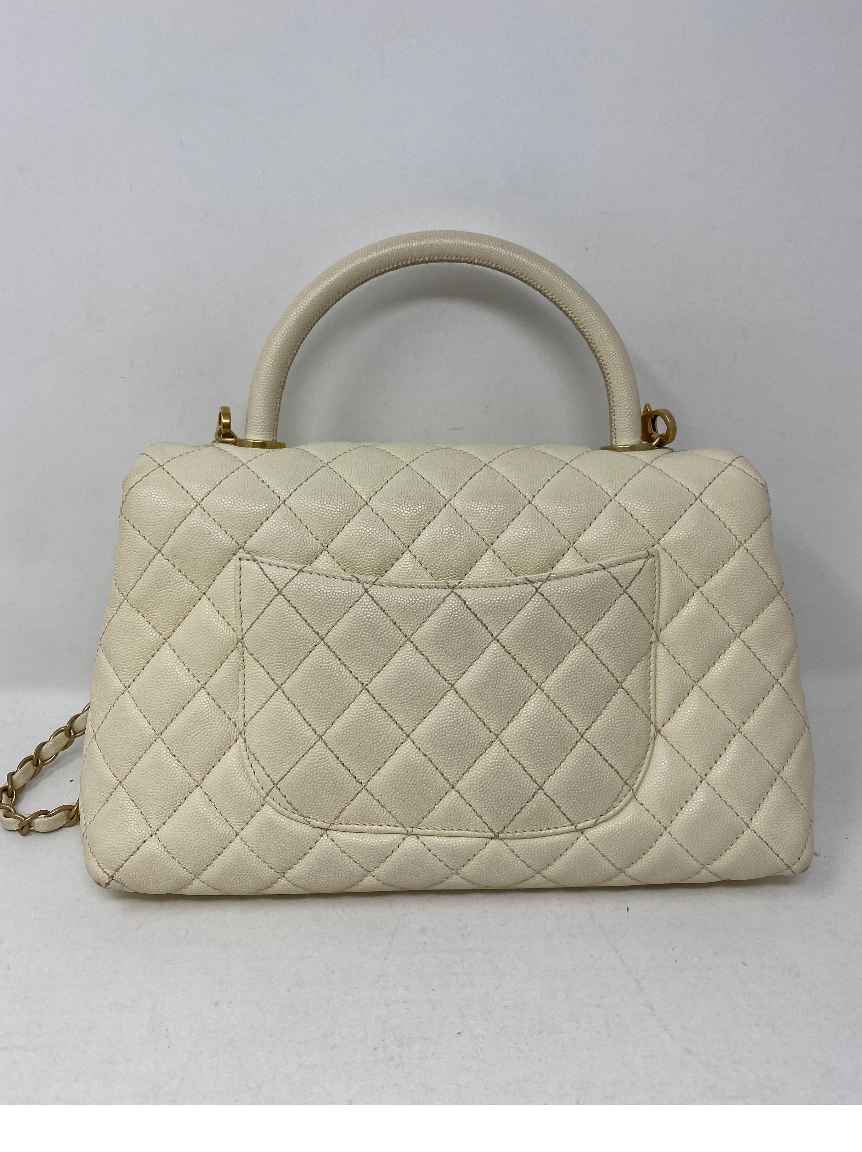 Chanel Creme Coco Henkeltasche für Damen oder Herren