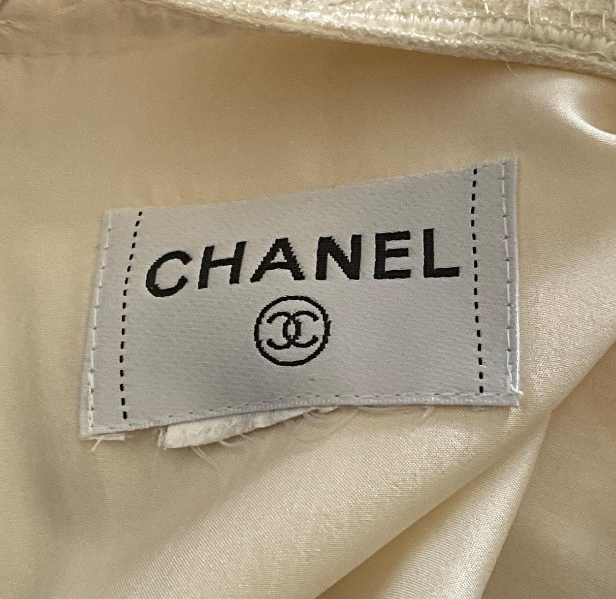 Chanel cream colour classic silk lined short sleeves  cocktail dress. C.1990s For Sale 12