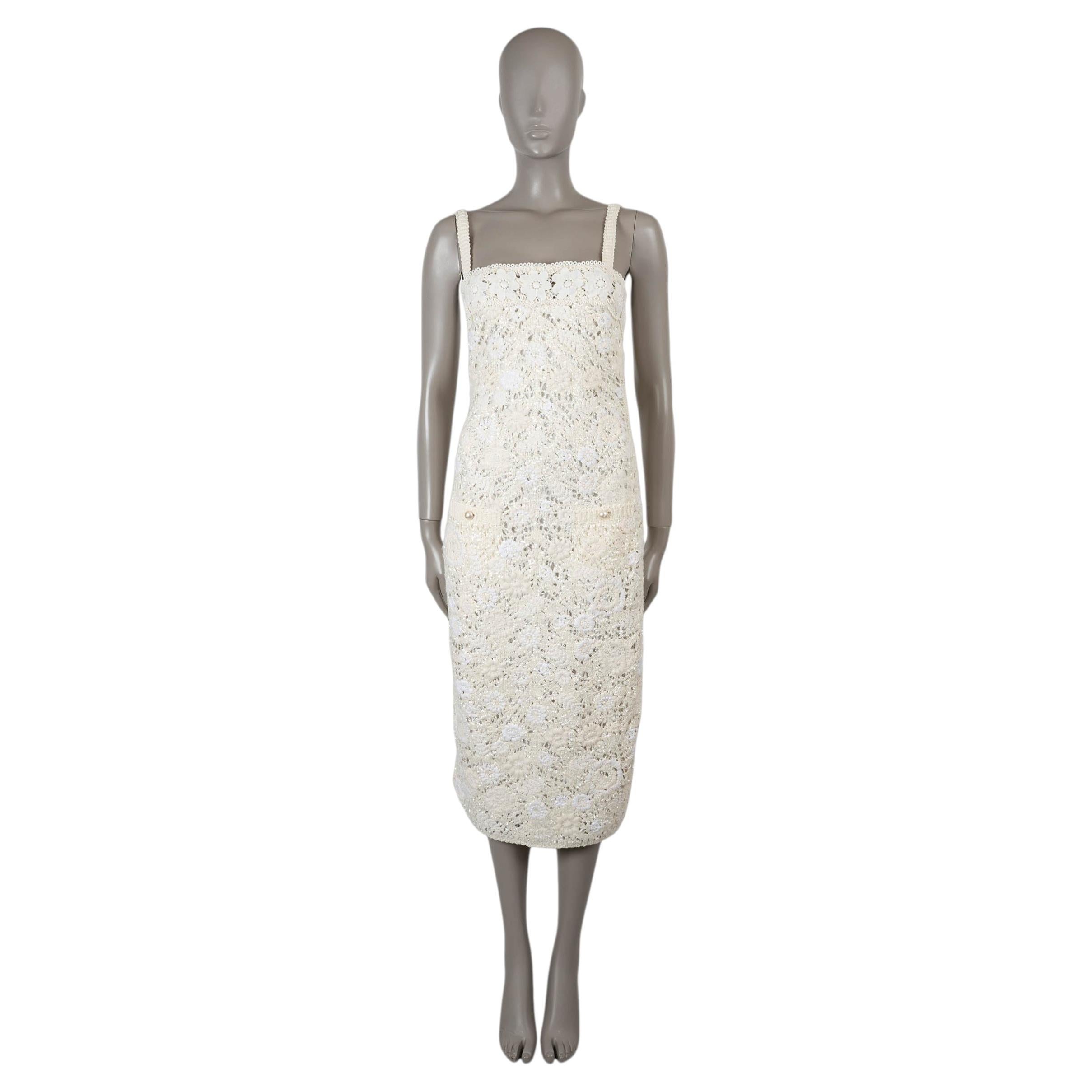 CHANEL cremefarbenes Baumwollkleid 21S mit Pailletten und Blumenmuster, gehäkelt, Größe 34 XS