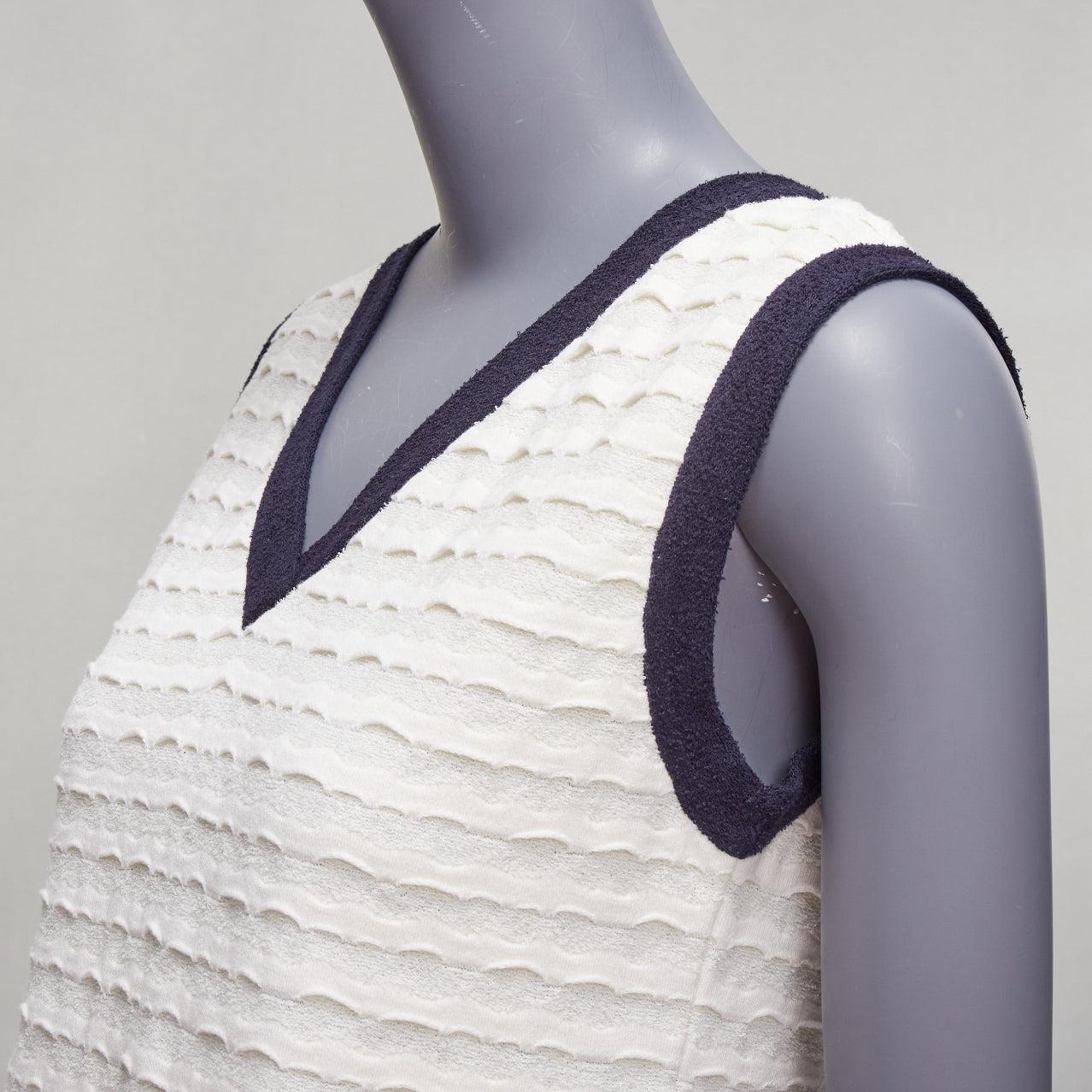 CHANEL cream cotton blend navy towelling trim CC logo knitted vest FR38 M For Sale 2