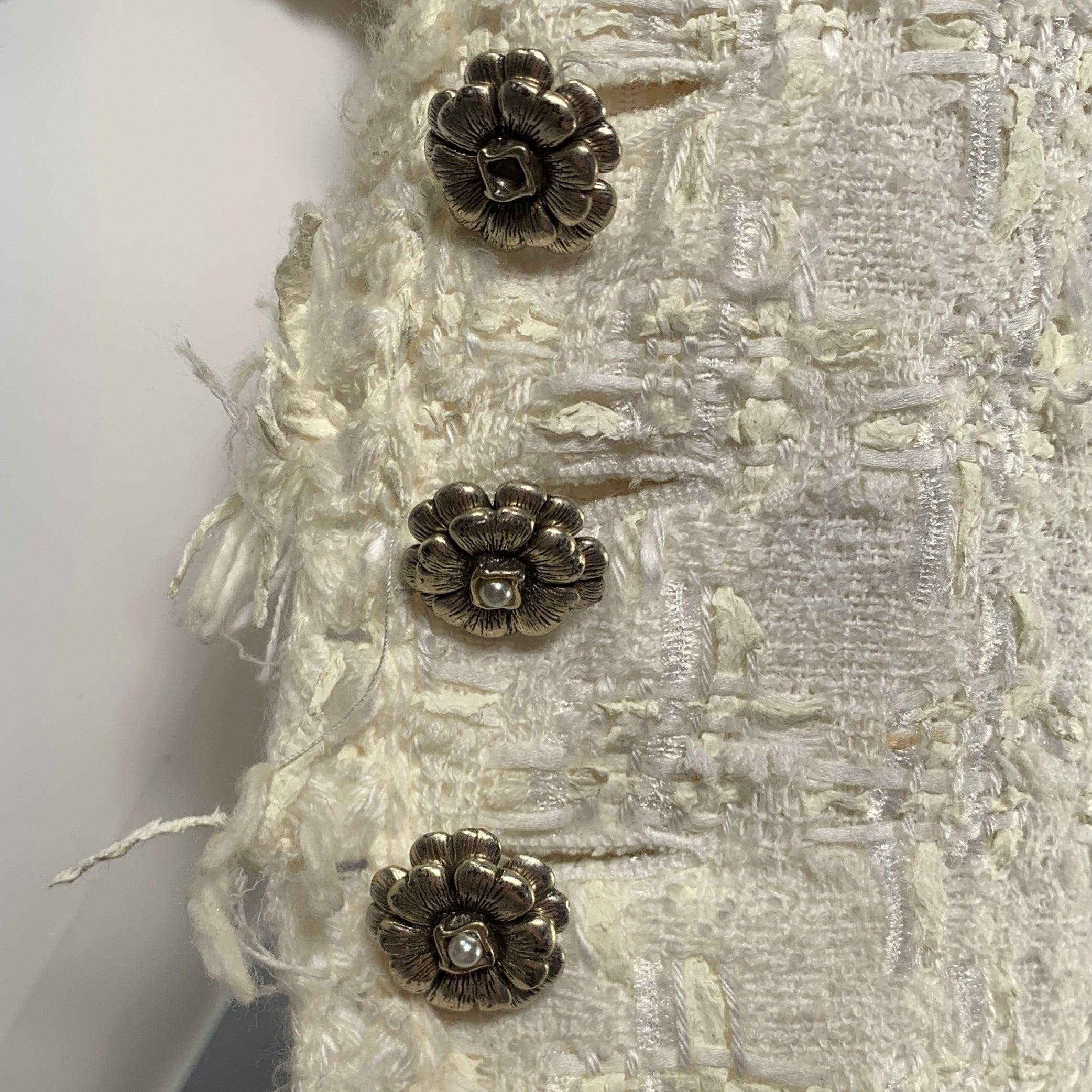 CHANEL Cream Cotton Camelia Pin Single breasted Jacket (Indoor) / Blazer In Good Condition In San Francisco, CA