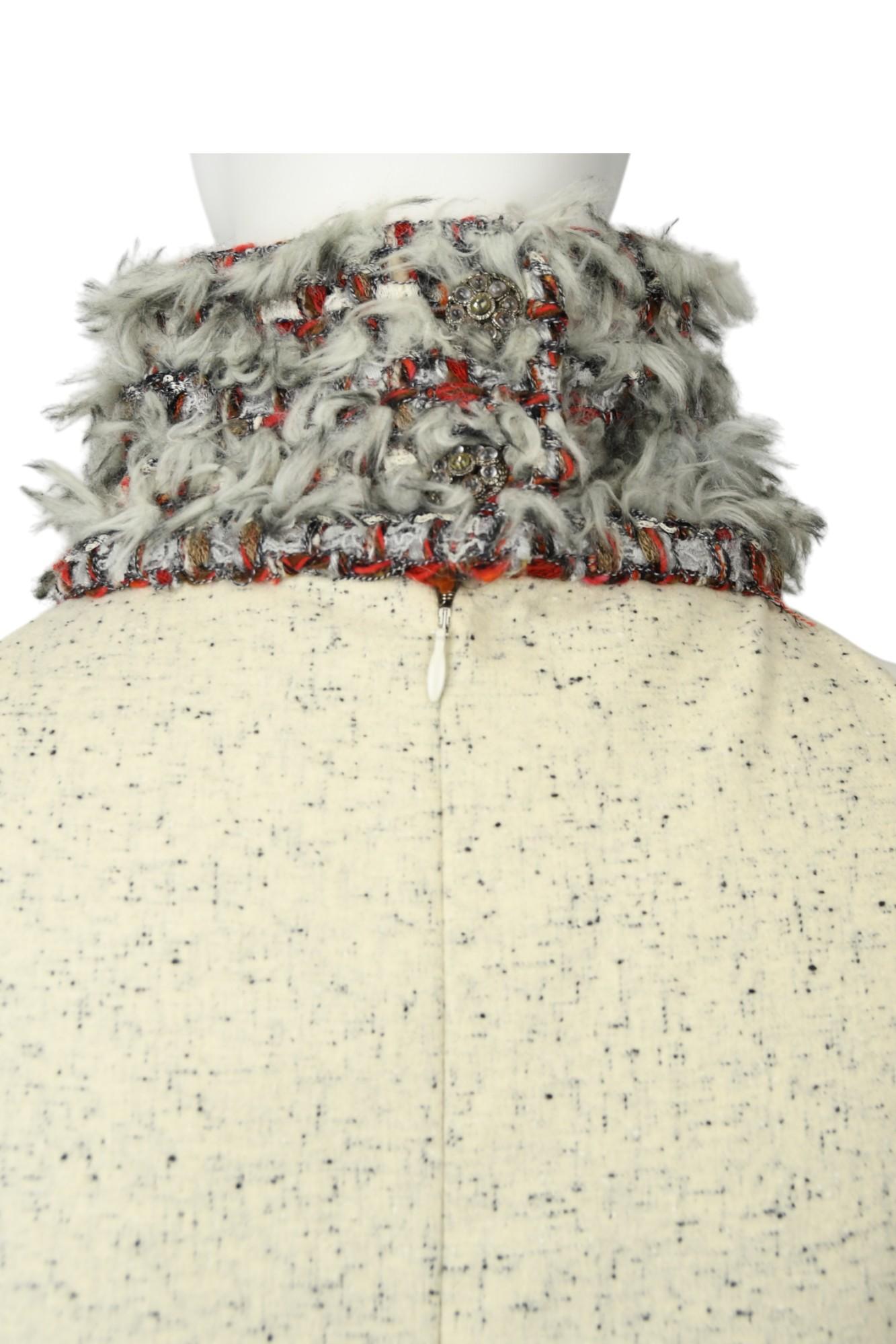 Chanel Cream Felted Tweed Mini Dress  Size 6 US F/W 2010 Karl Lagerfeld Sample For Sale 3