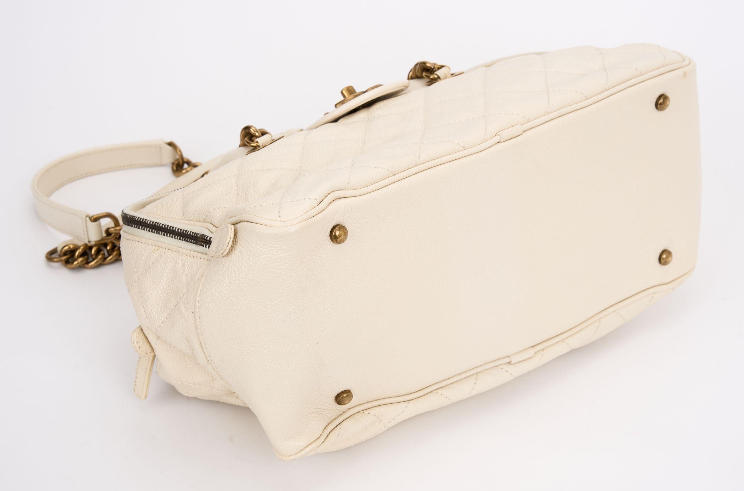 Women's Chanel Cream Gold Shiva Bowling Bag For Sale
