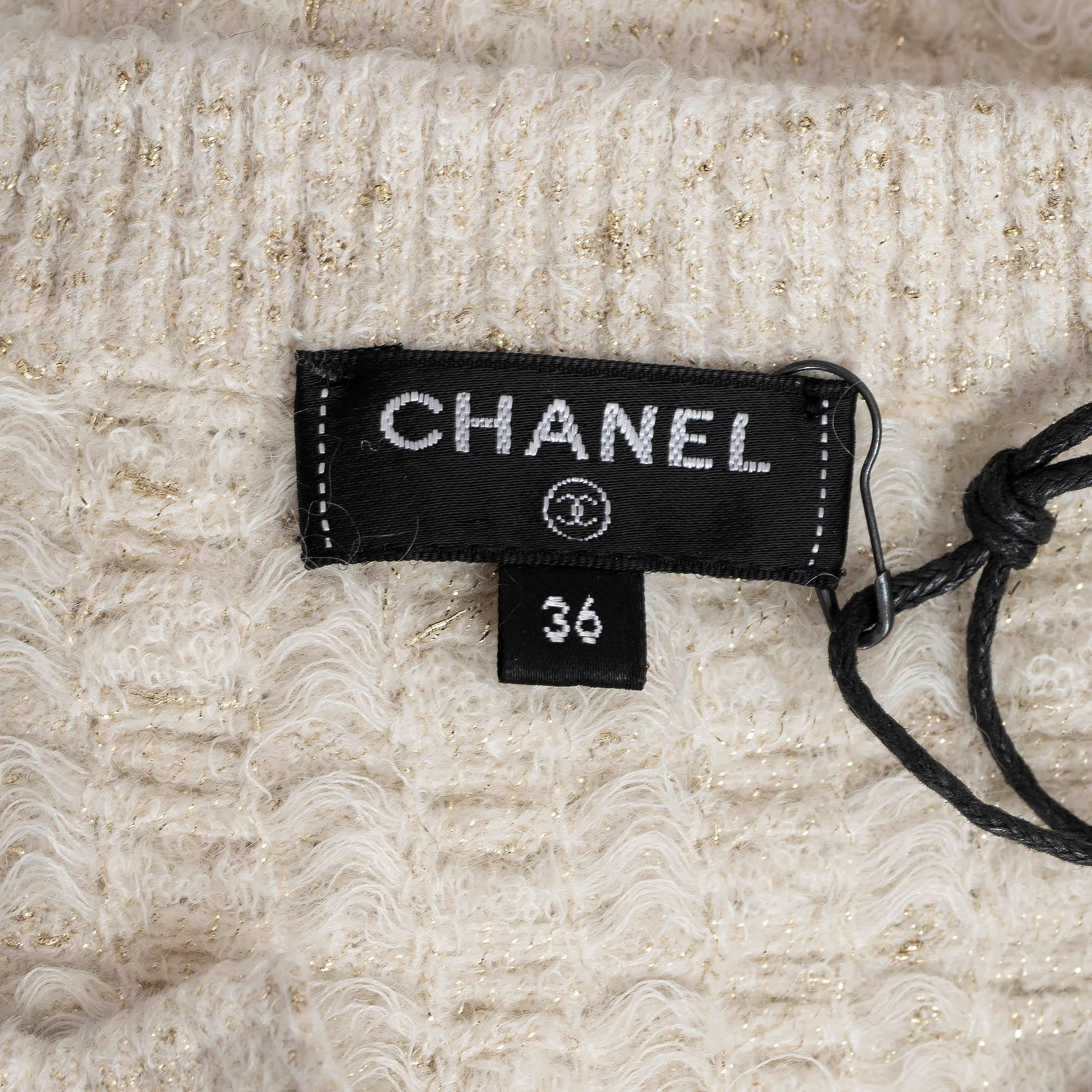 CHANEL cream & gold viscose 2017 17A COSMOPOLITE LUREX KNIT Dress 36 XS For Sale 3