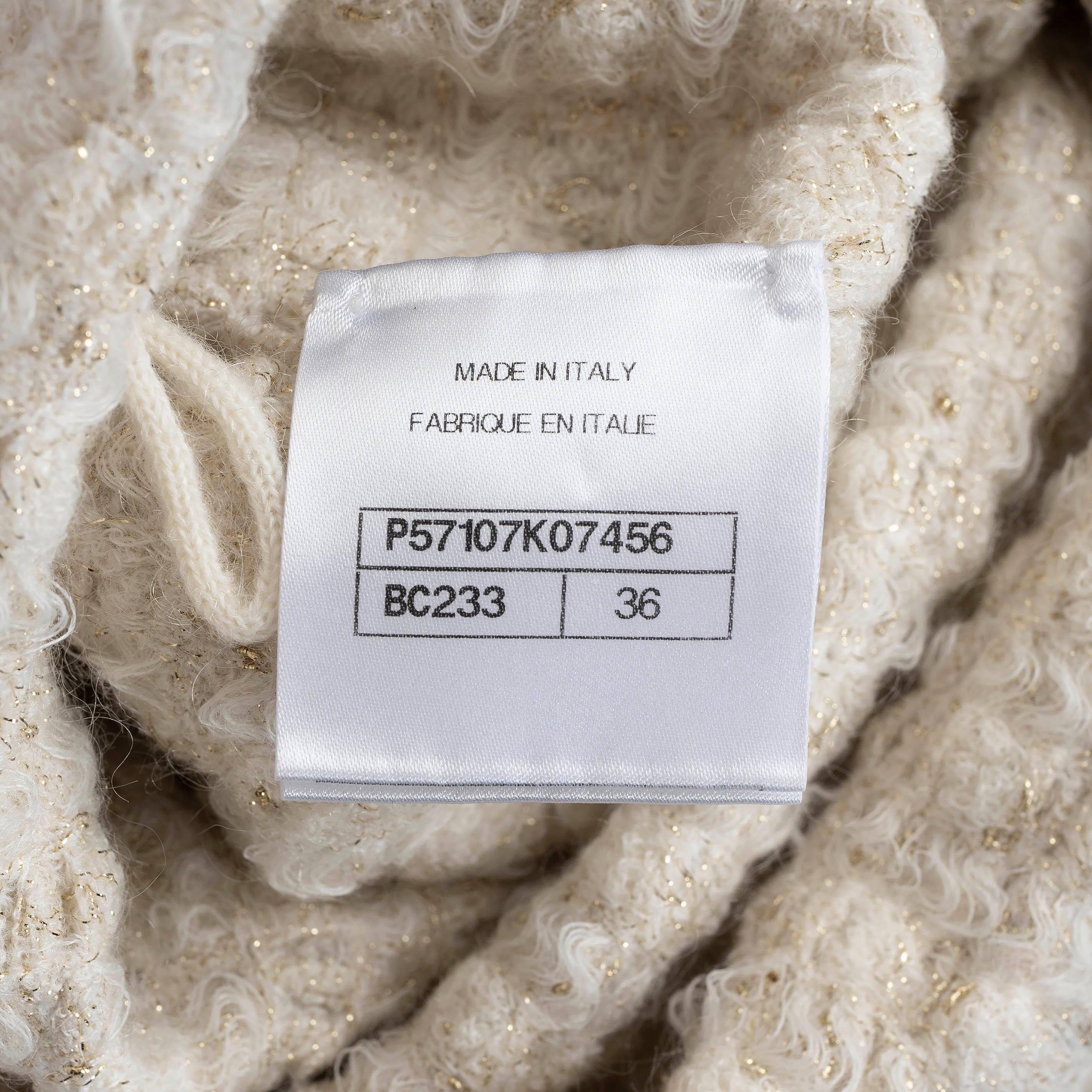 CHANEL cream & gold viscose 2017 17A COSMOPOLITE LUREX KNIT Dress 36 XS For Sale 4