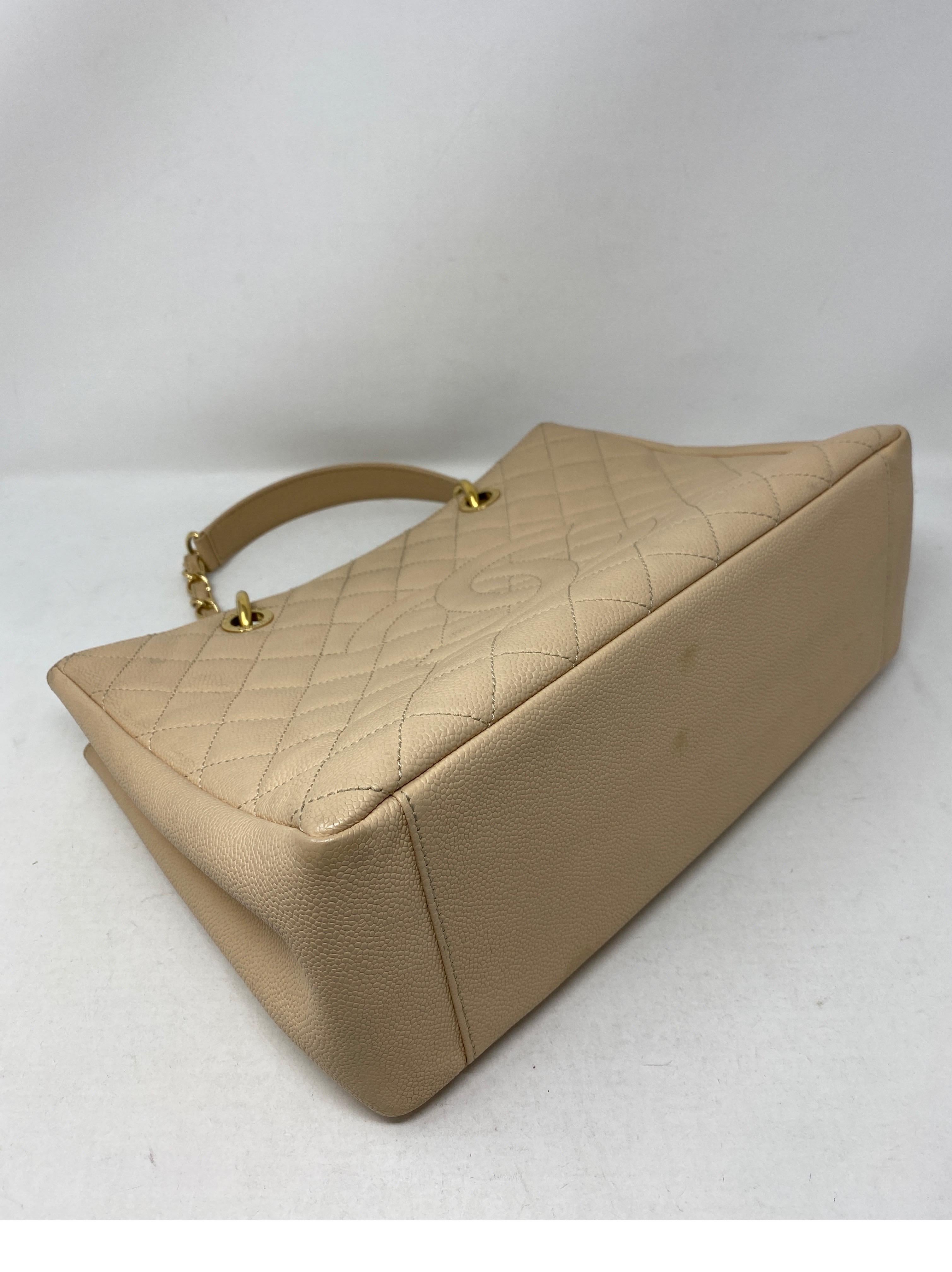 cream chanel tote bag
