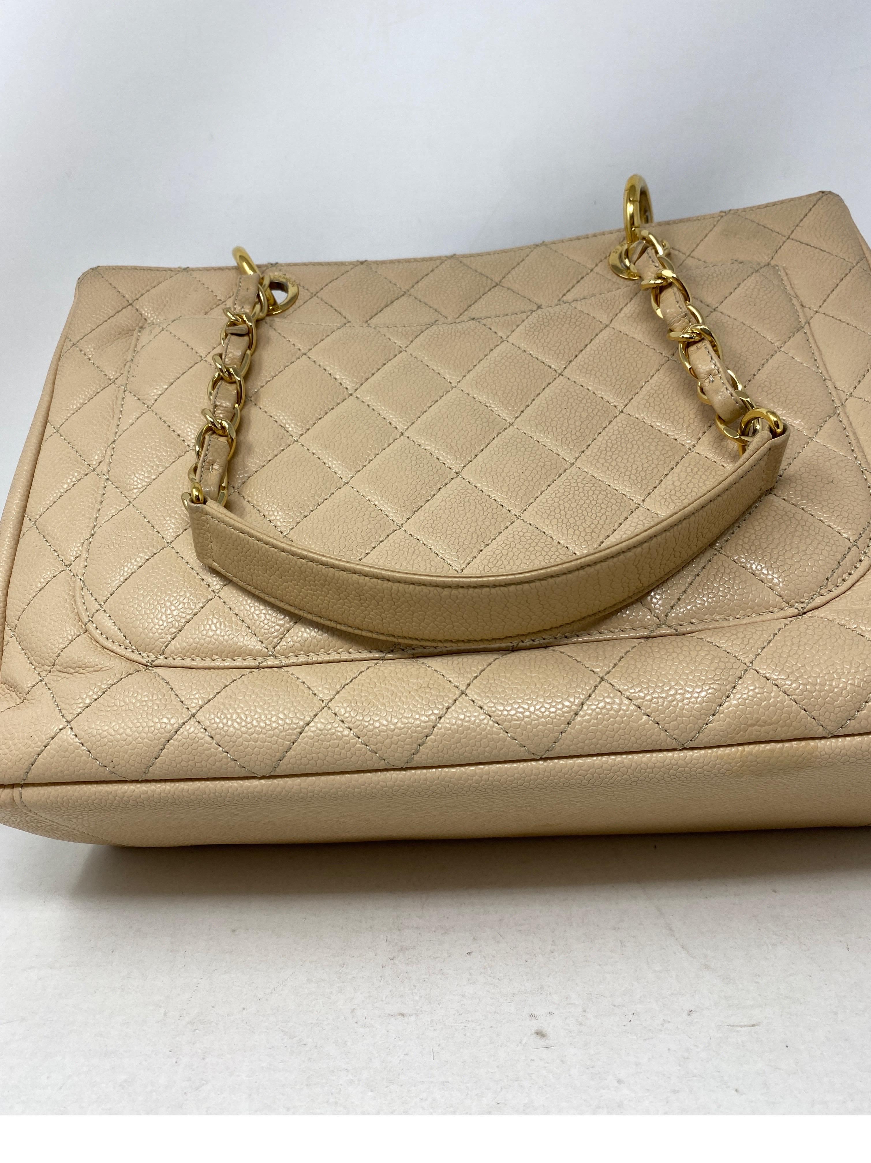 Women's or Men's Chanel Cream Grand Shopper Tote Bag
