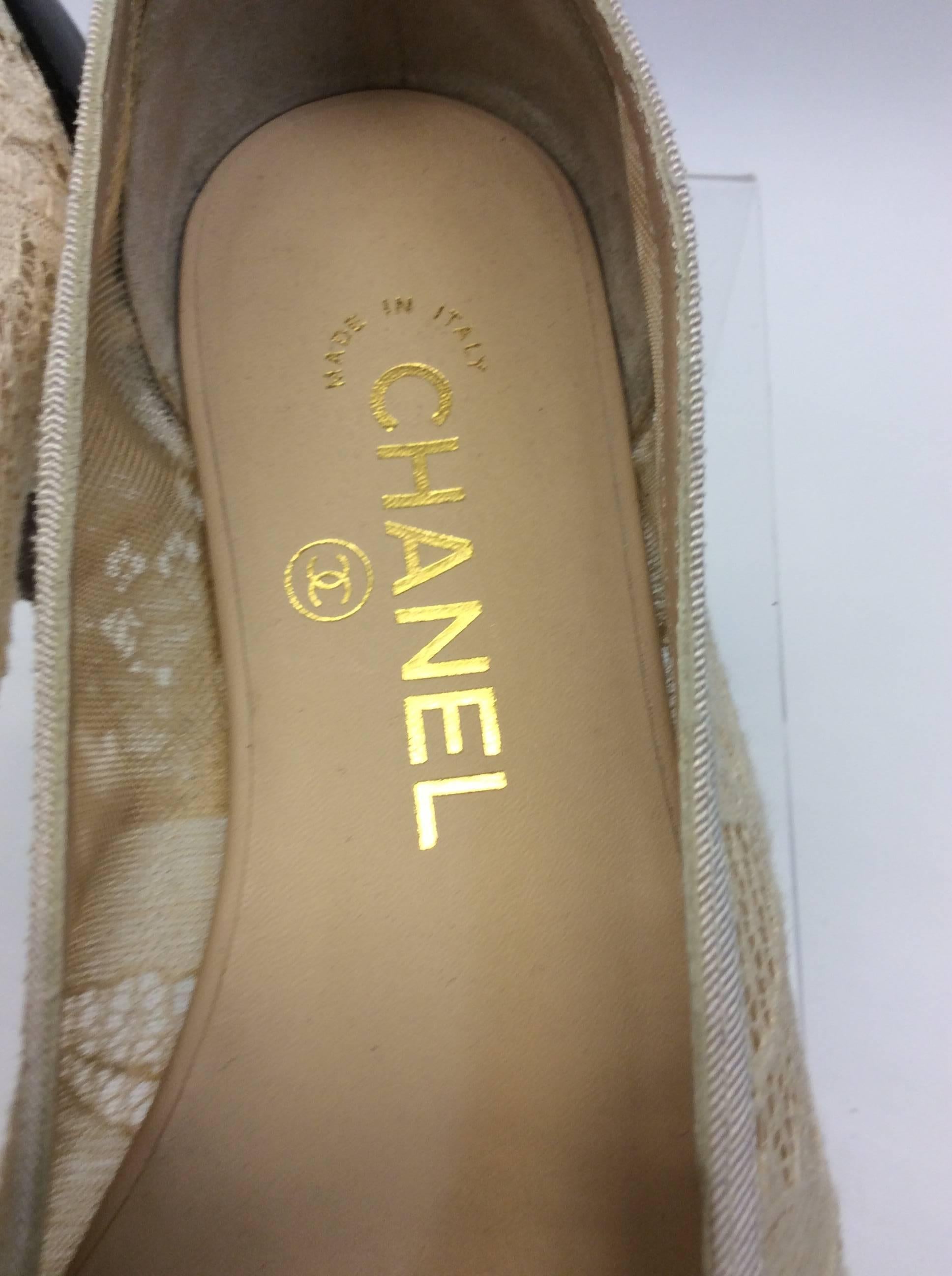 Chanel Cream Lace Flats For Sale 2