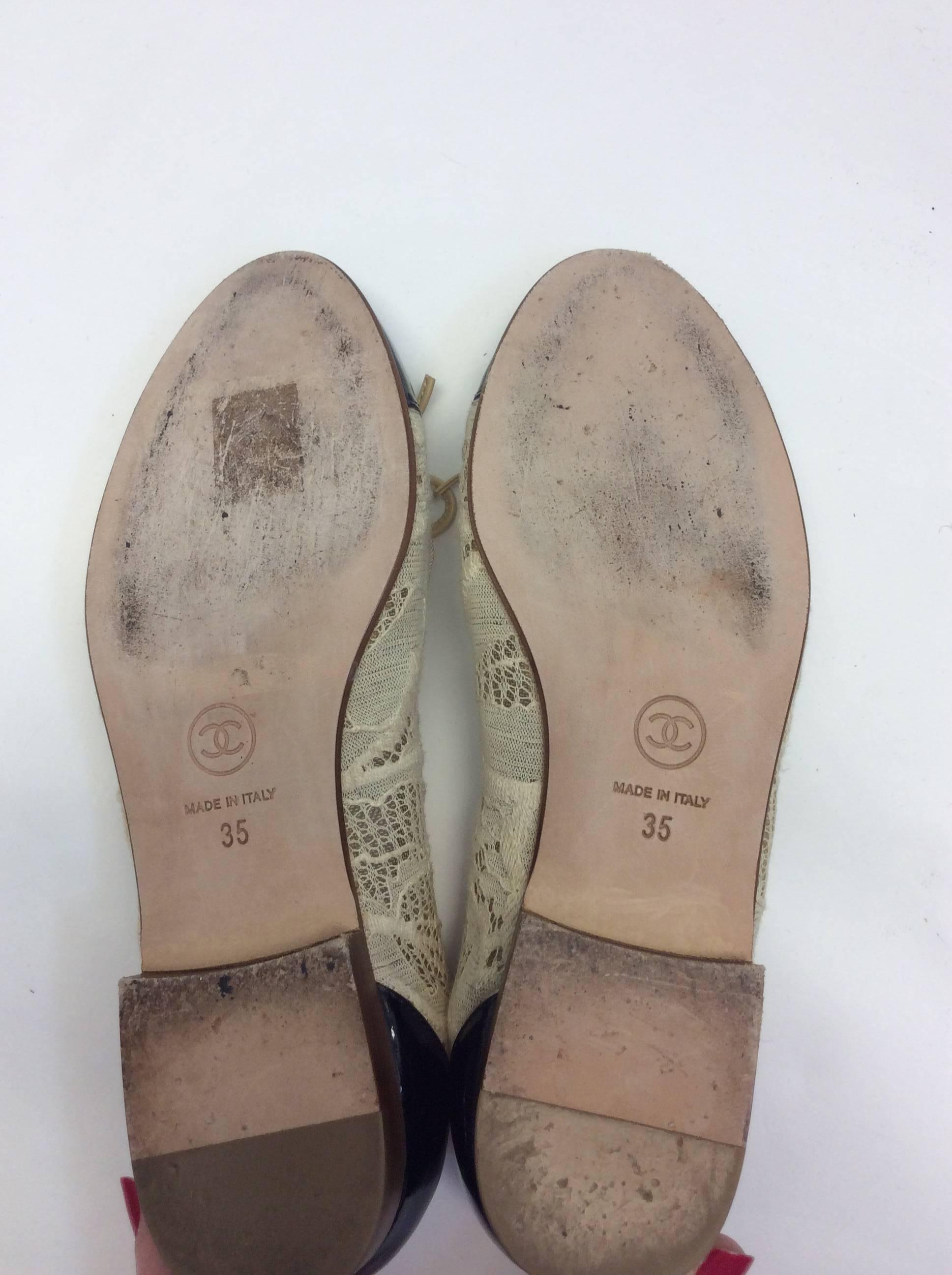 Chanel Cream Lace Flats For Sale 3