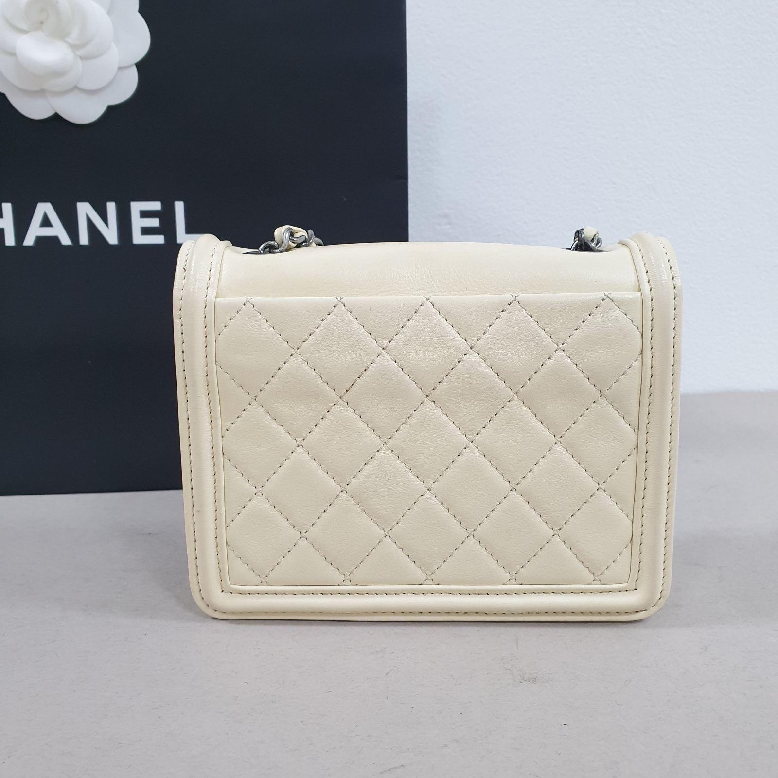 A timeless classic that never goes out of style, the flap bag from Chanel .
The design was revolutionary for its time, giving its wearers the freedom to carry their everyday must-haves without the cumbersome nature of a larger bag. 
The bag features