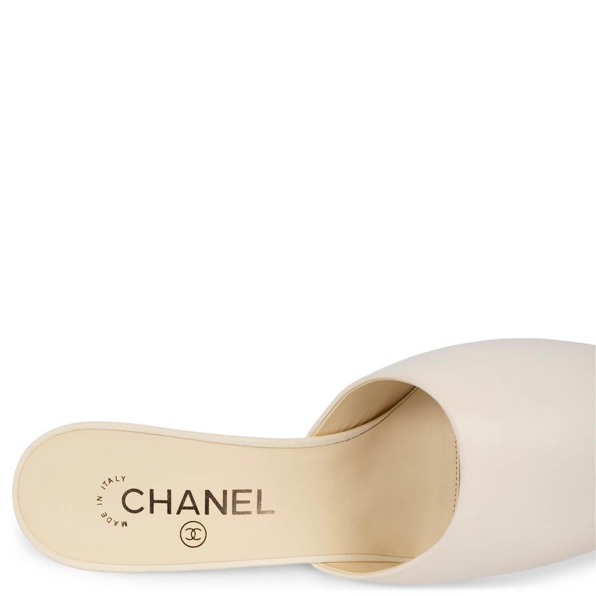 CHANEL cream leather 2016 16A ROME SNAKE PEARL HEEL Mules Shoes 38.5 4