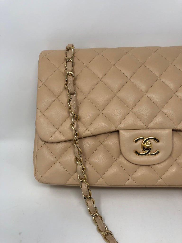 Chanel Cream Leather Jumbo Crossbody Bag at 1stDibs chanel jumbo