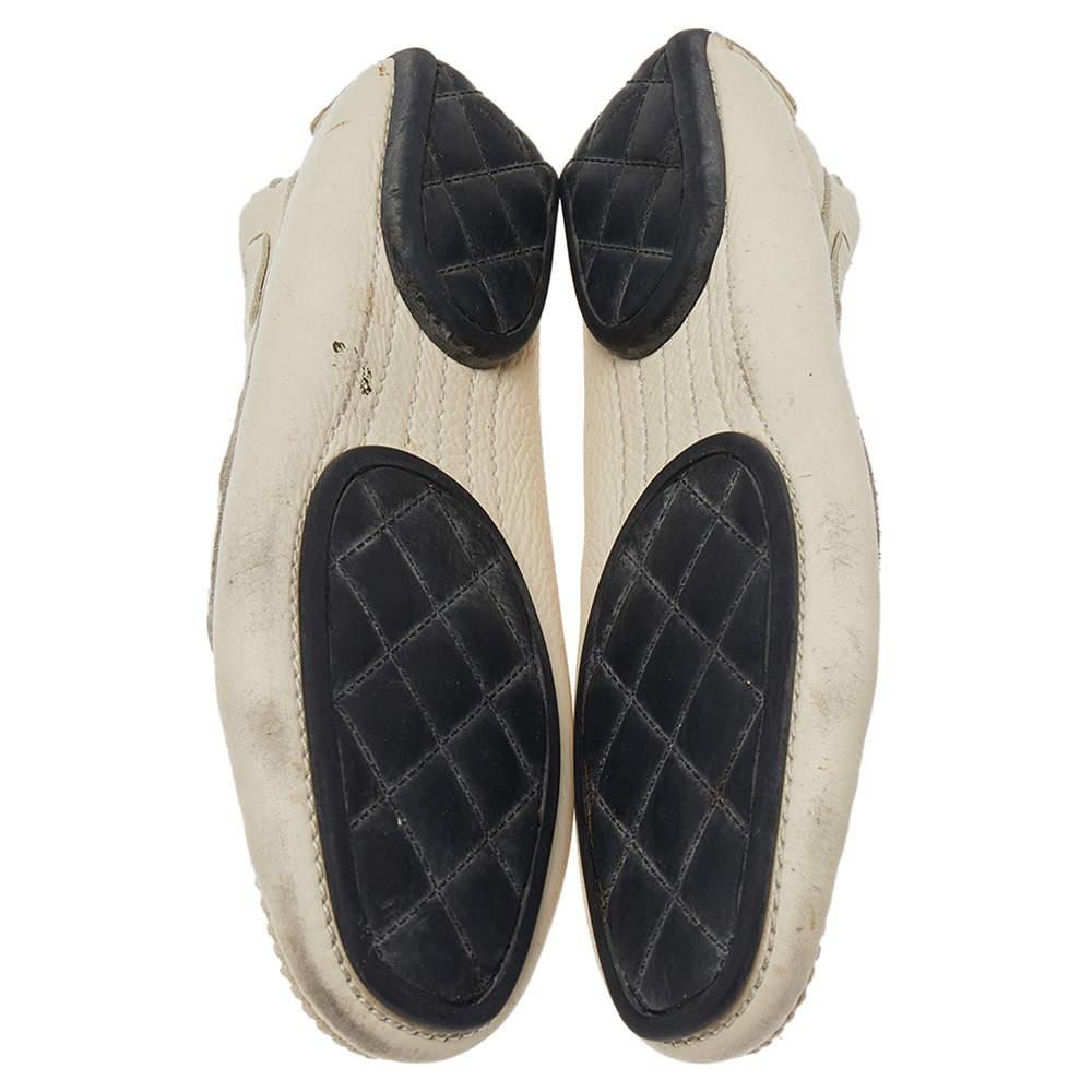 Chanel Cream Leather Slip on Loafers Size 38.5 For Sale 1