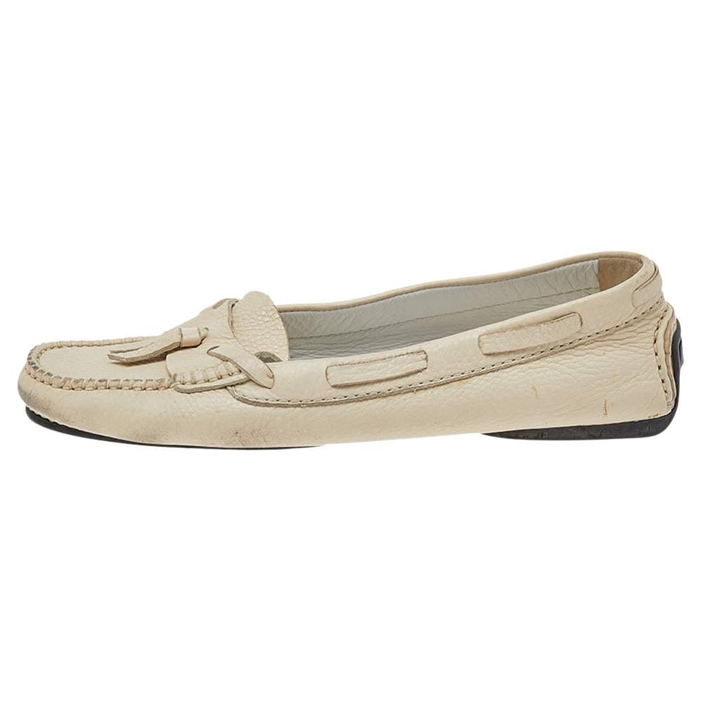 Chanel Cream Leather Slip on Loafers Size 38.5 For Sale