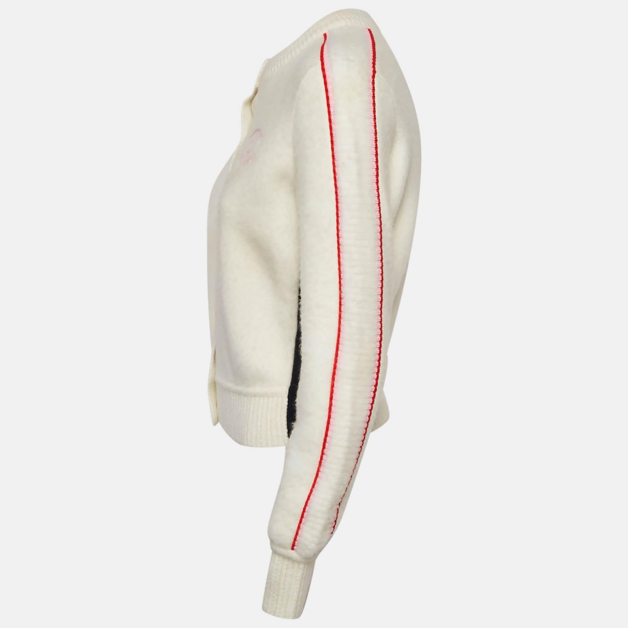Winters and cardigans go hand in hand. Tailored from quality fabrics  this pretty cardigan features a catchy hue  a flattering sleeve length  and a comfy fit.