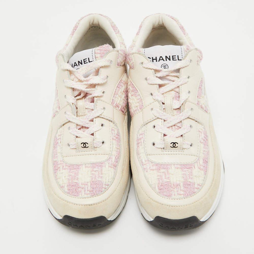 These sneakers from Chanel represent the best of fashion. They are crafted from high-quality materials and designed with nothing but style. A perfect fit for all casual occasions, these sneakers will spruce up any look effortlessly.

