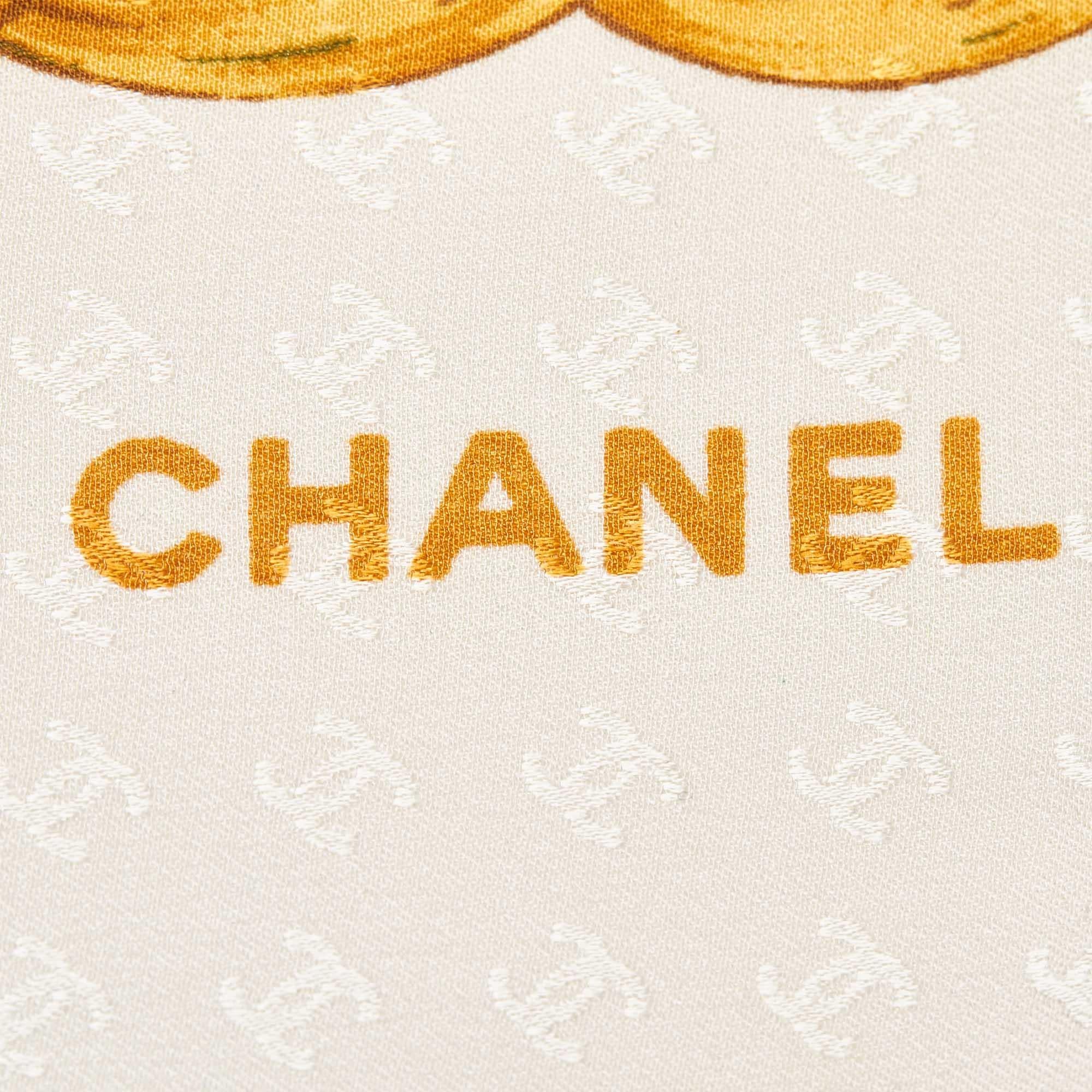 Chanel Printed Silk Scarf

-This scarf features a print on 100% silk.
-in great condition

84cm x 84.5cm