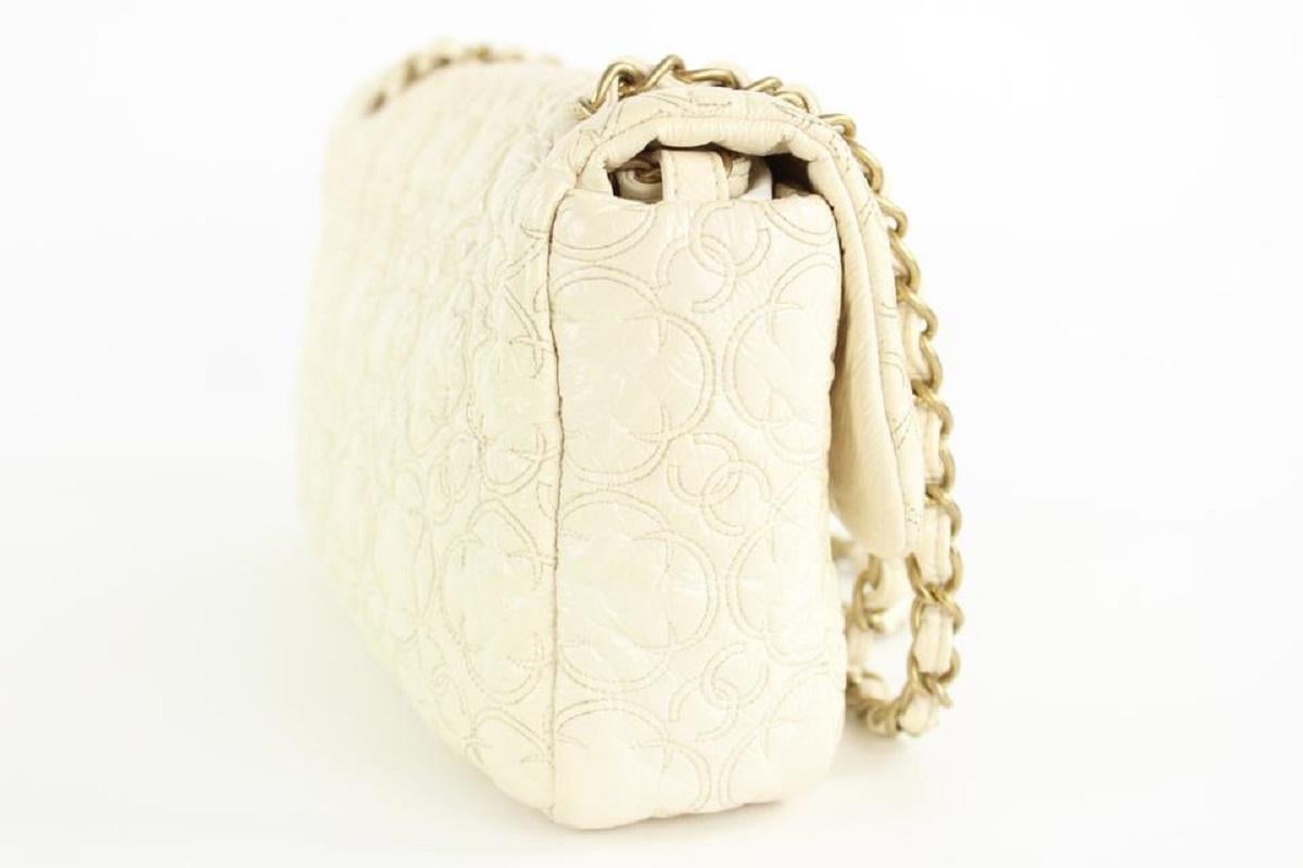 Women's Chanel Cream Quilted Flower Embossed Medium Gold Chain Flap Bag 862116