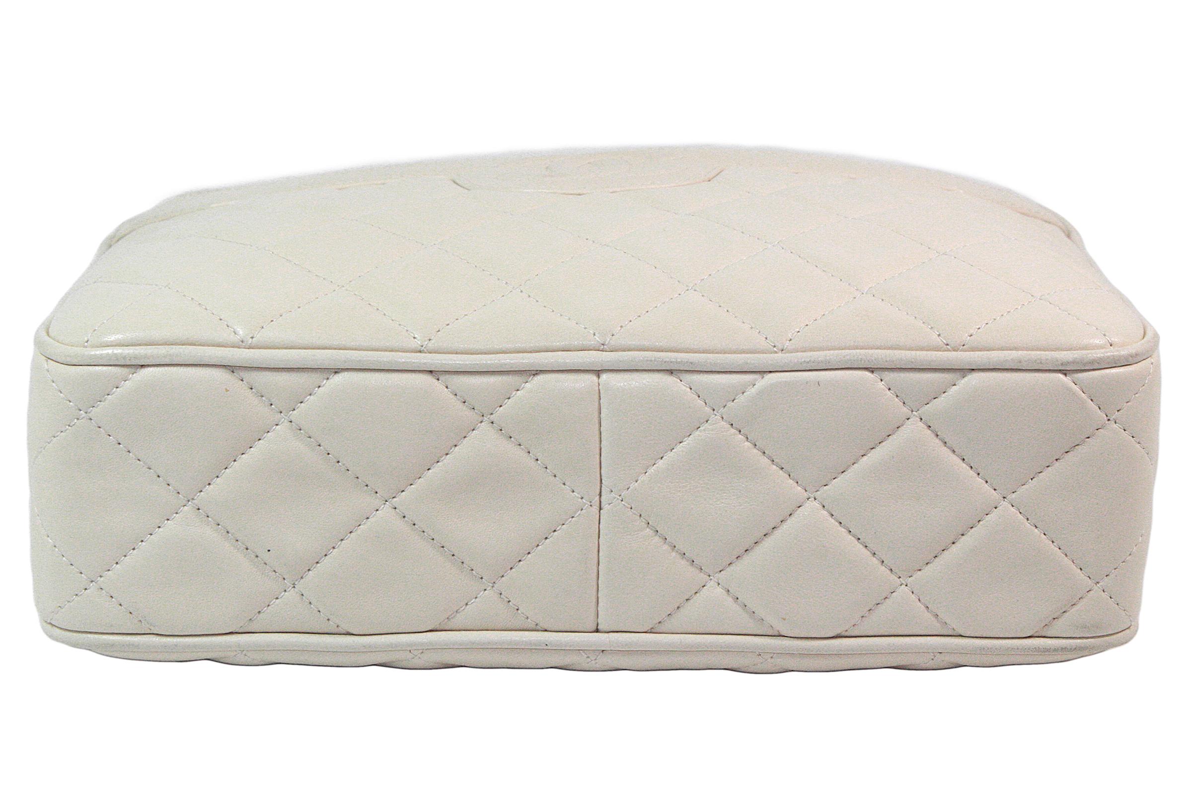 Chanel Cream Quilted Leather Crossbody Bag For Sale 3