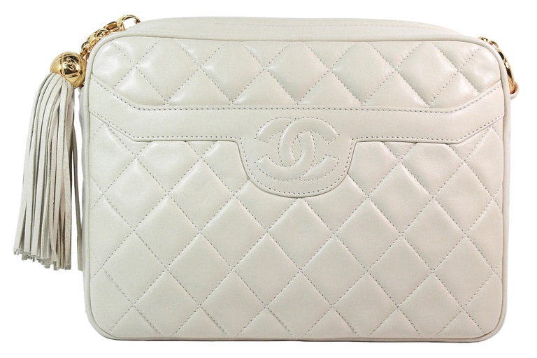 Chanel Cream Quilted Leather Crossbody Bag For Sale at 1stDibs