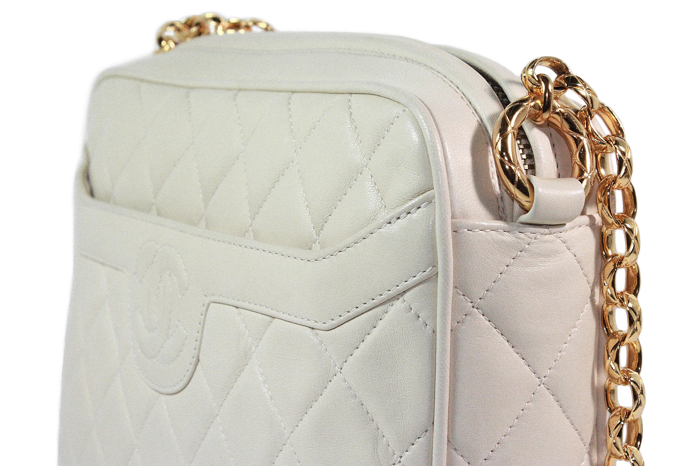 Chanel Cream Quilted Leather Crossbody Bag For Sale 1