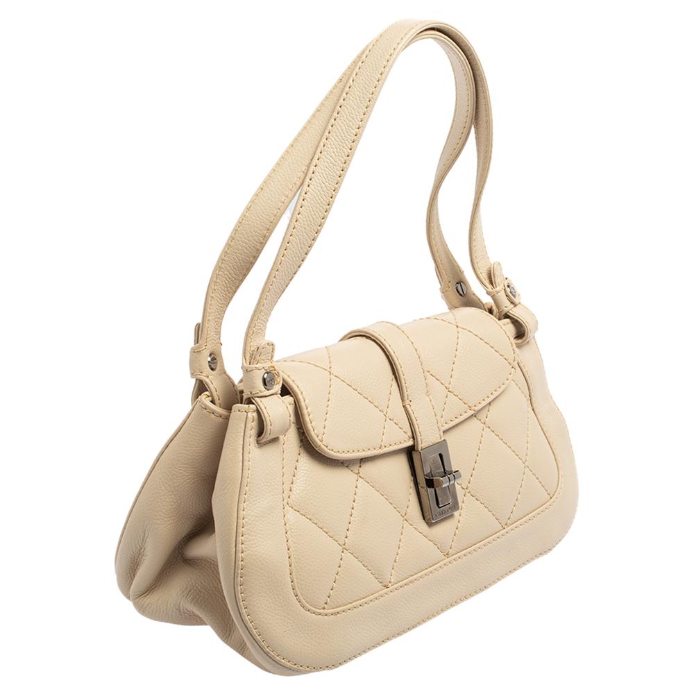 Chanel Cream Quilted Leather Mademoiselle Lock Flap Bag In Good Condition In Dubai, Al Qouz 2