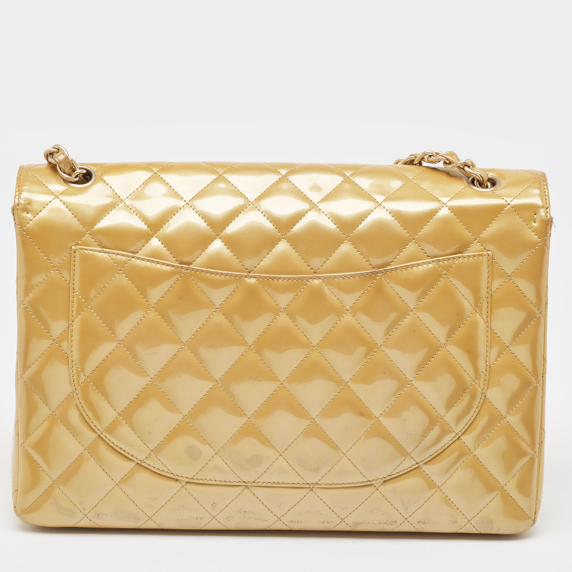 Chanel Cream Quilted Patent Leather Maxi Classic Single Flap Bag For Sale 9